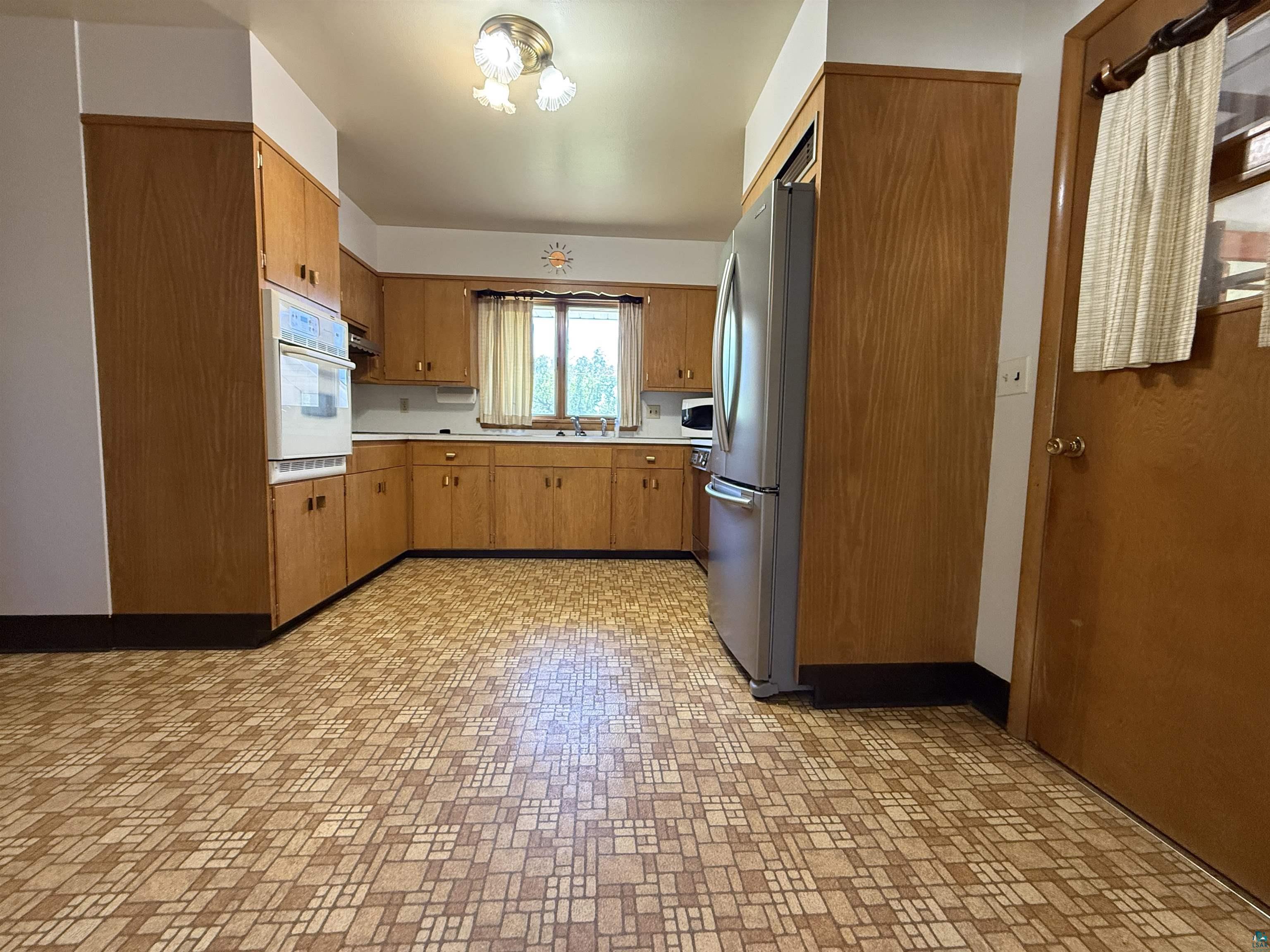 607 3rd St NE, Chisholm, MN 55719 Listing Photo  8