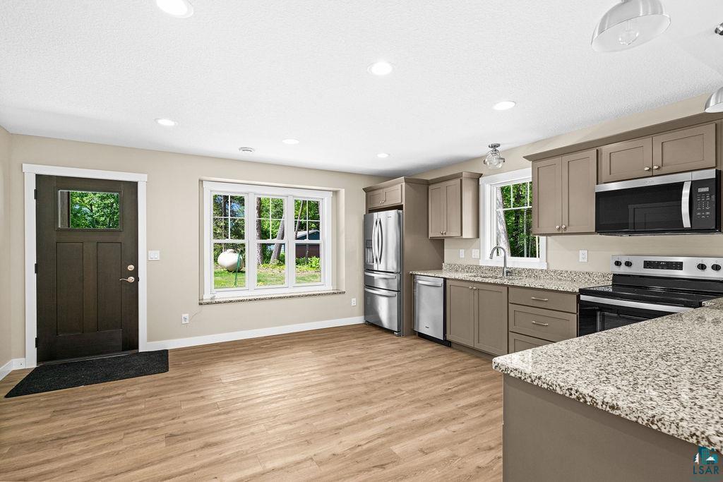 3138 Maple Dr, #3138, Cloquet, MN 55720 Listing Photo  2