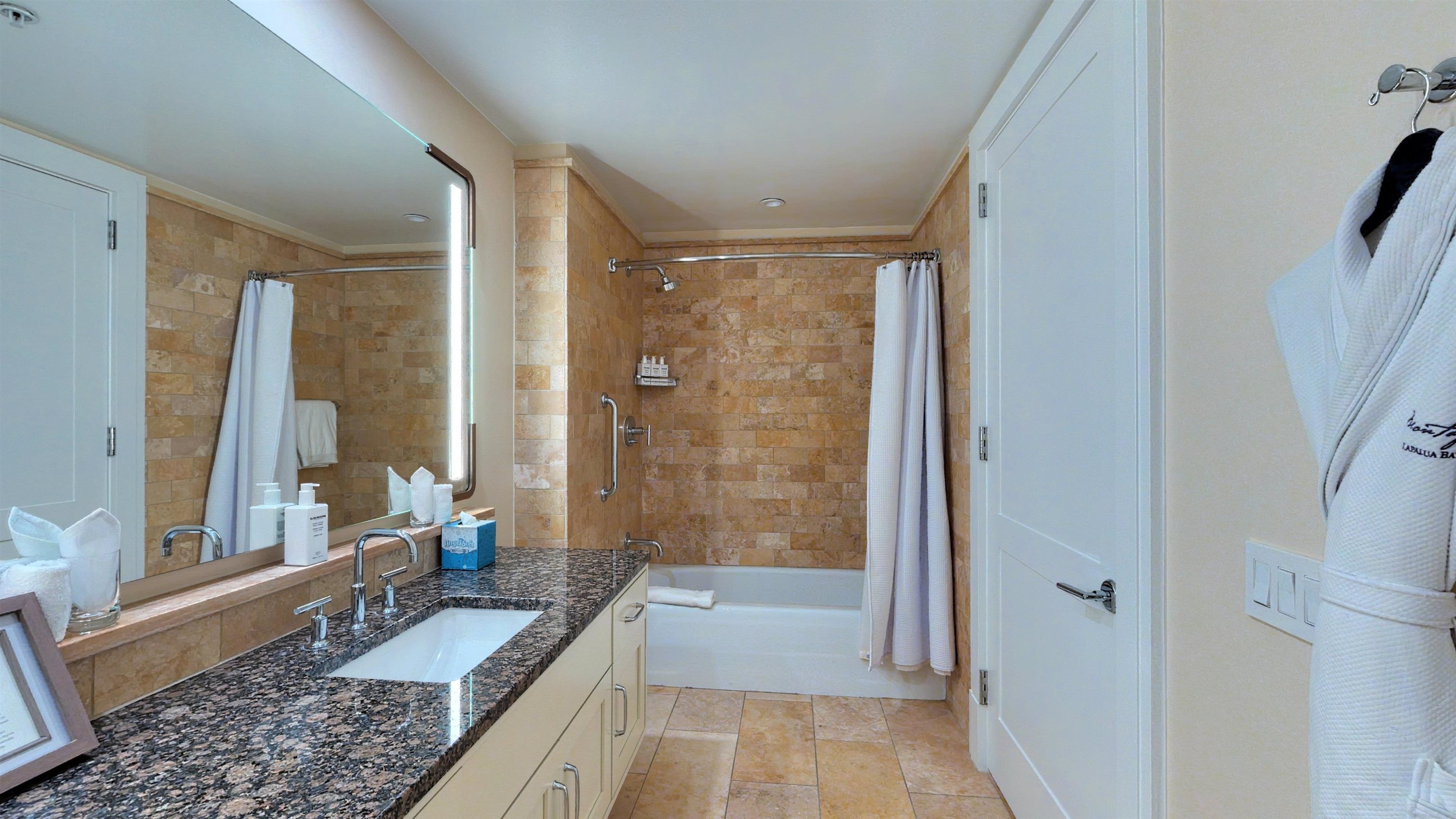 Residences on Kapalua Bay — photo 24