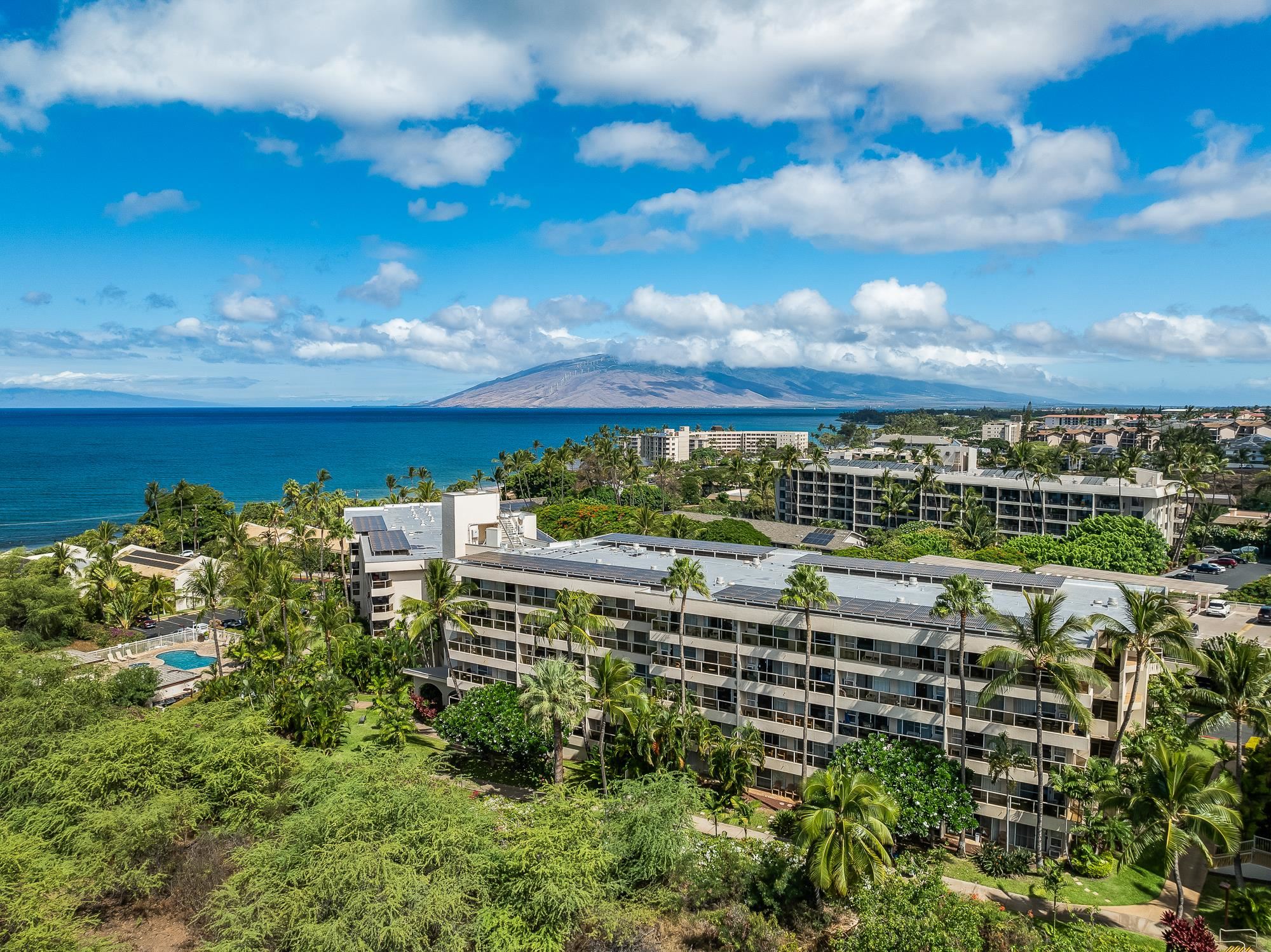 Kihei Condo · 1BR/2BA · $620,000