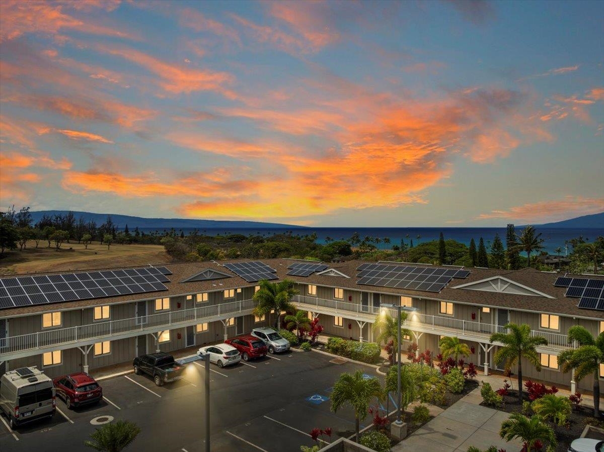 5510 Lower Honoapiilani Rd Unit: B17