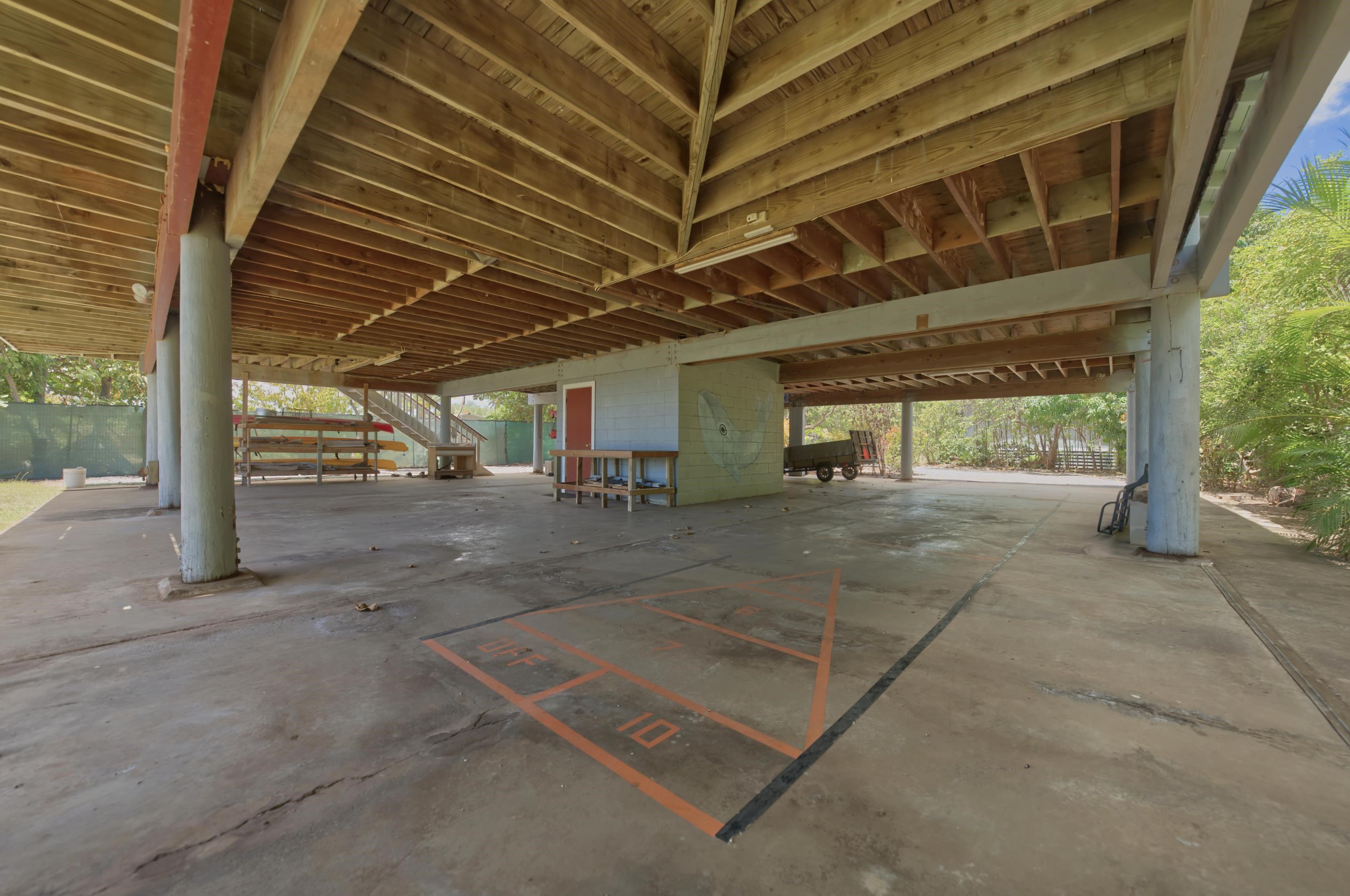 2452 Kamehameha V Hwy, Kaunakakai, HI, 96748