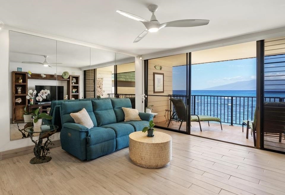 4471 Lower Honoapiilani Rd Unit 407 thumbnail 5