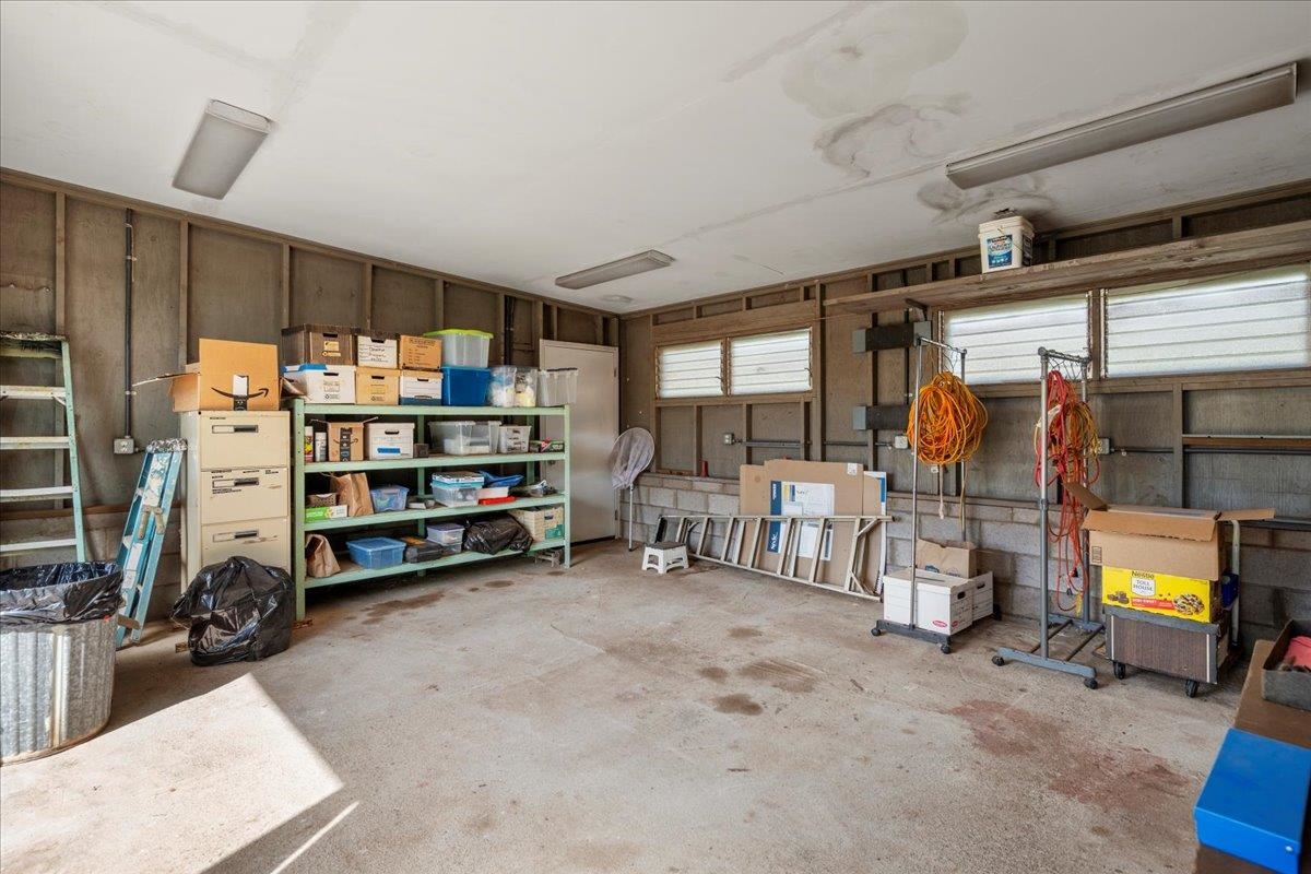 275 Kenolio Rd, Kihei, HI, 96753