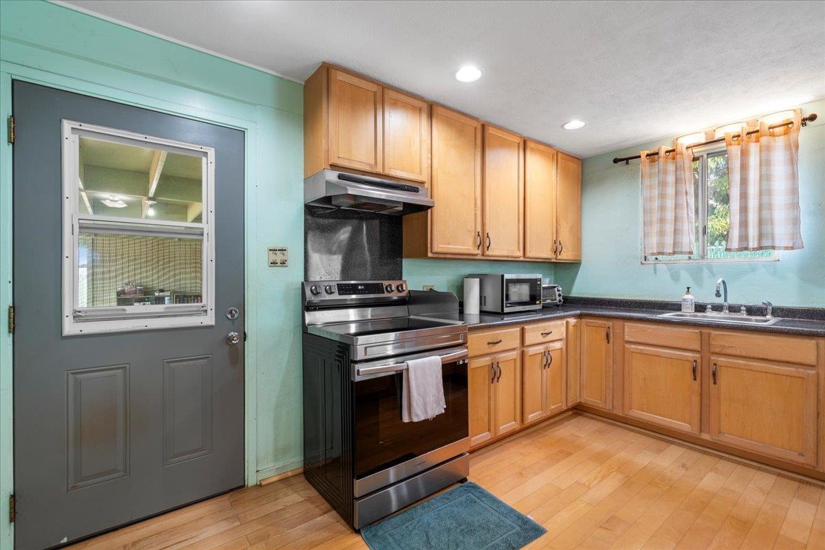 275 Kenolio Rd, Kihei, HI, 96753