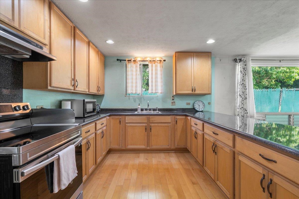 275 Kenolio Rd, Kihei, HI, 96753