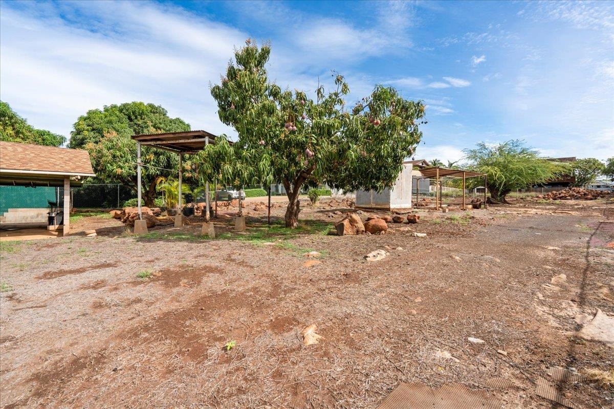 275 Kenolio Rd, Kihei, HI, 96753