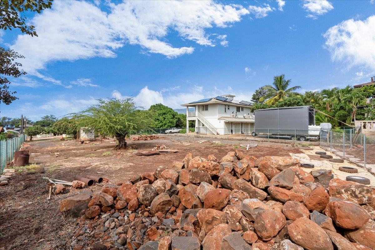 275 Kenolio Rd, Kihei, HI, 96753