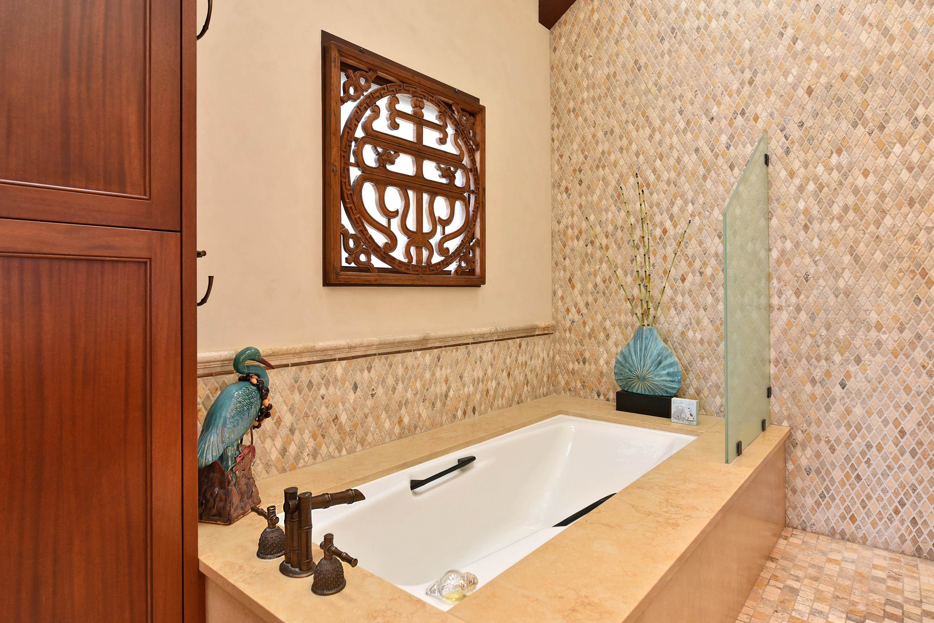 100 Woodrose Pl, Lahaina, HI, 96761