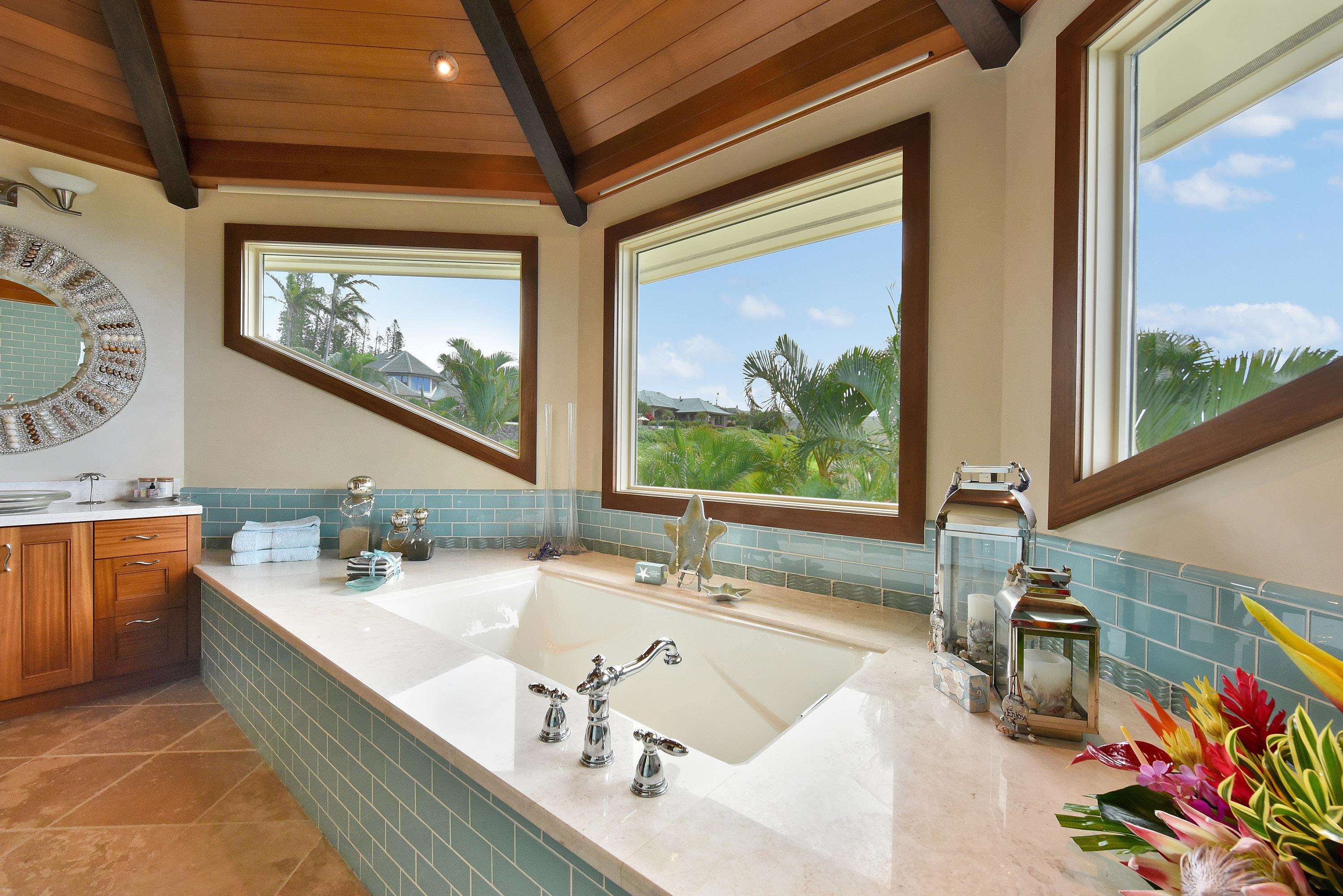 100 Woodrose Pl, Lahaina, HI, 96761