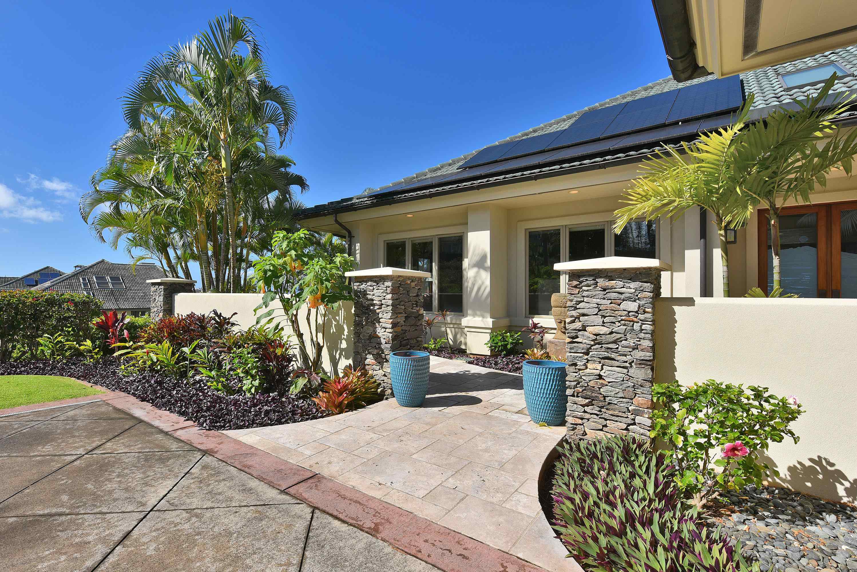 100 Woodrose Pl, Lahaina, HI, 96761