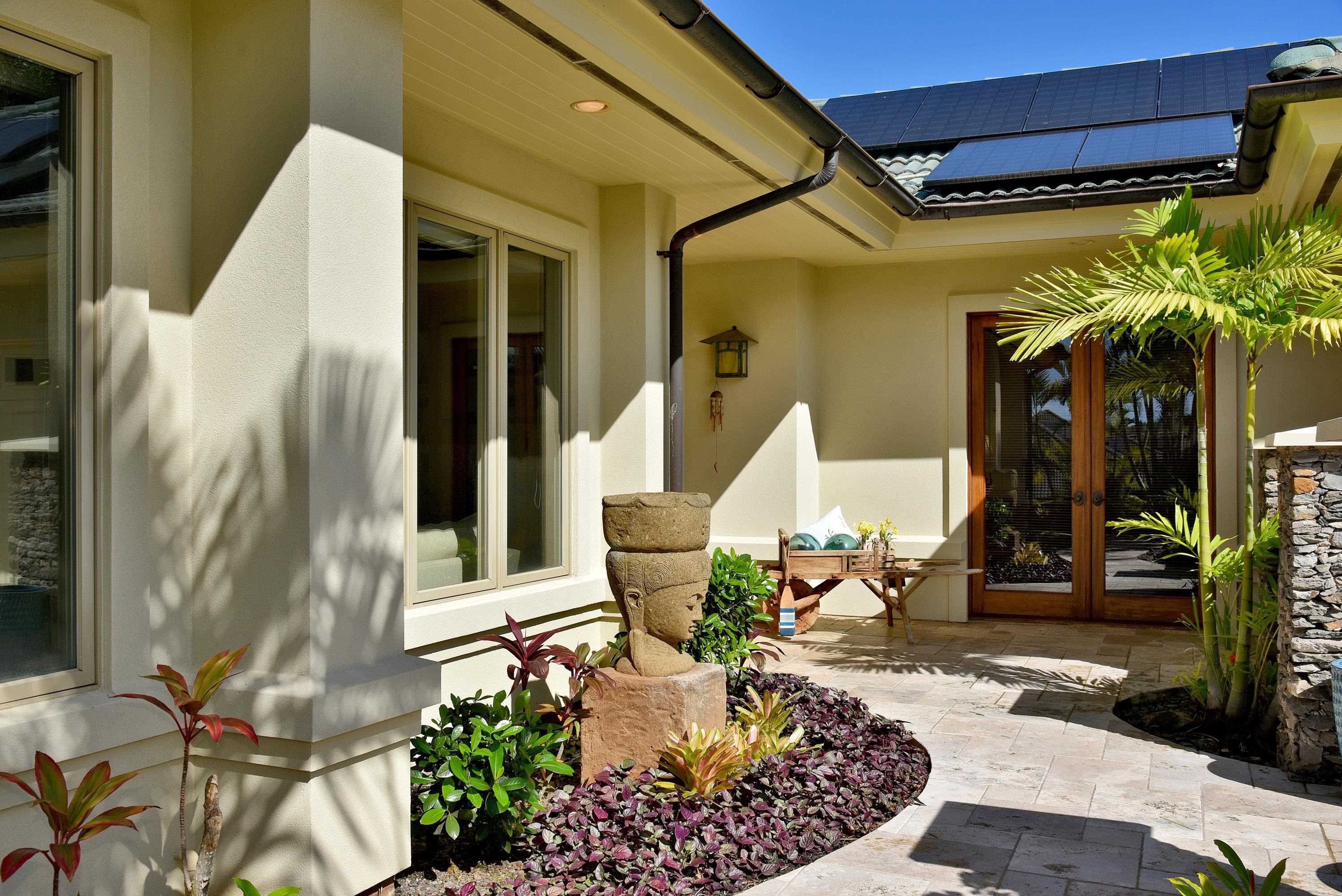 100 Woodrose Pl, Lahaina, HI, 96761
