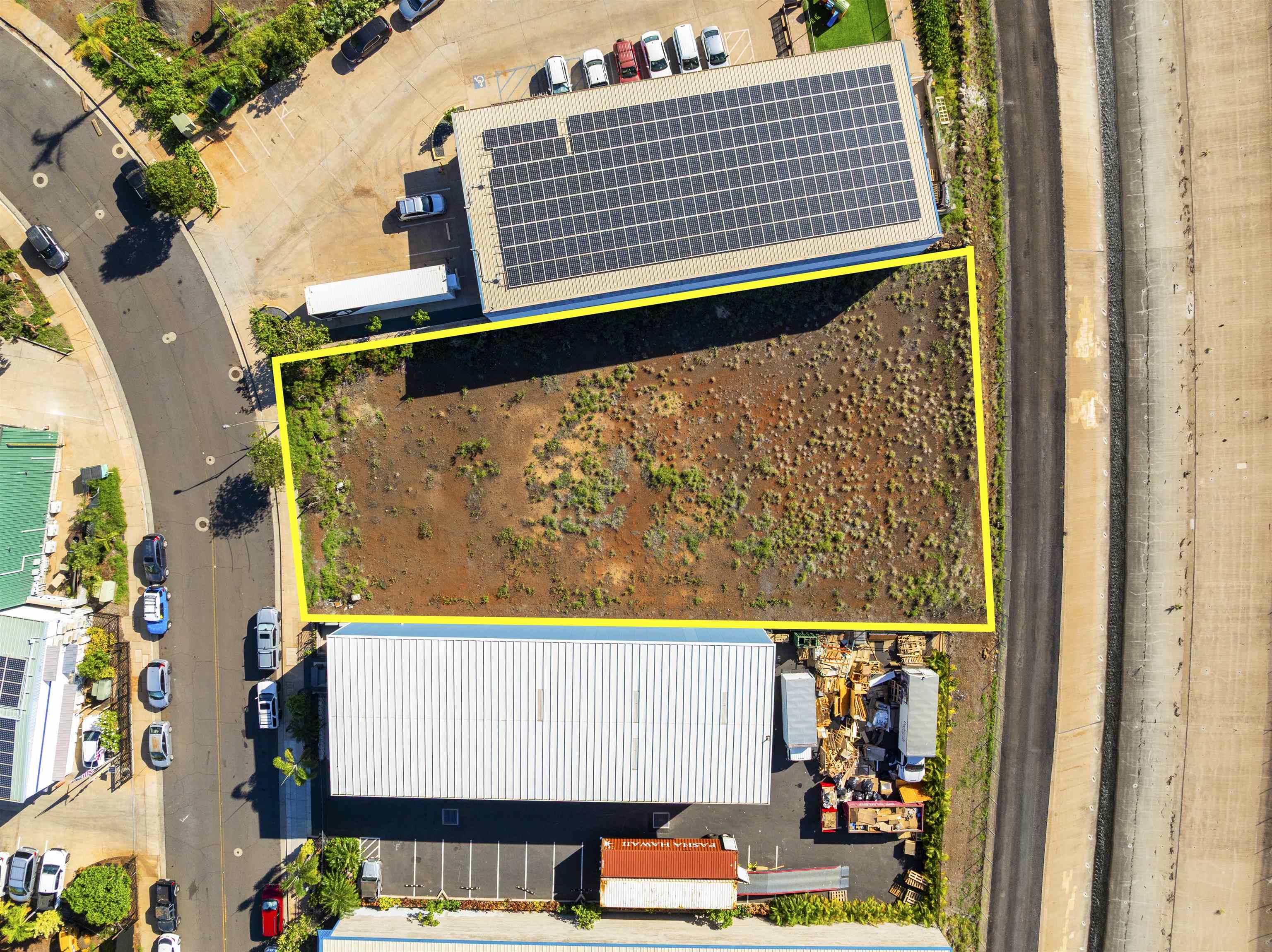 Lahaina Bus Park Ph — photo 4