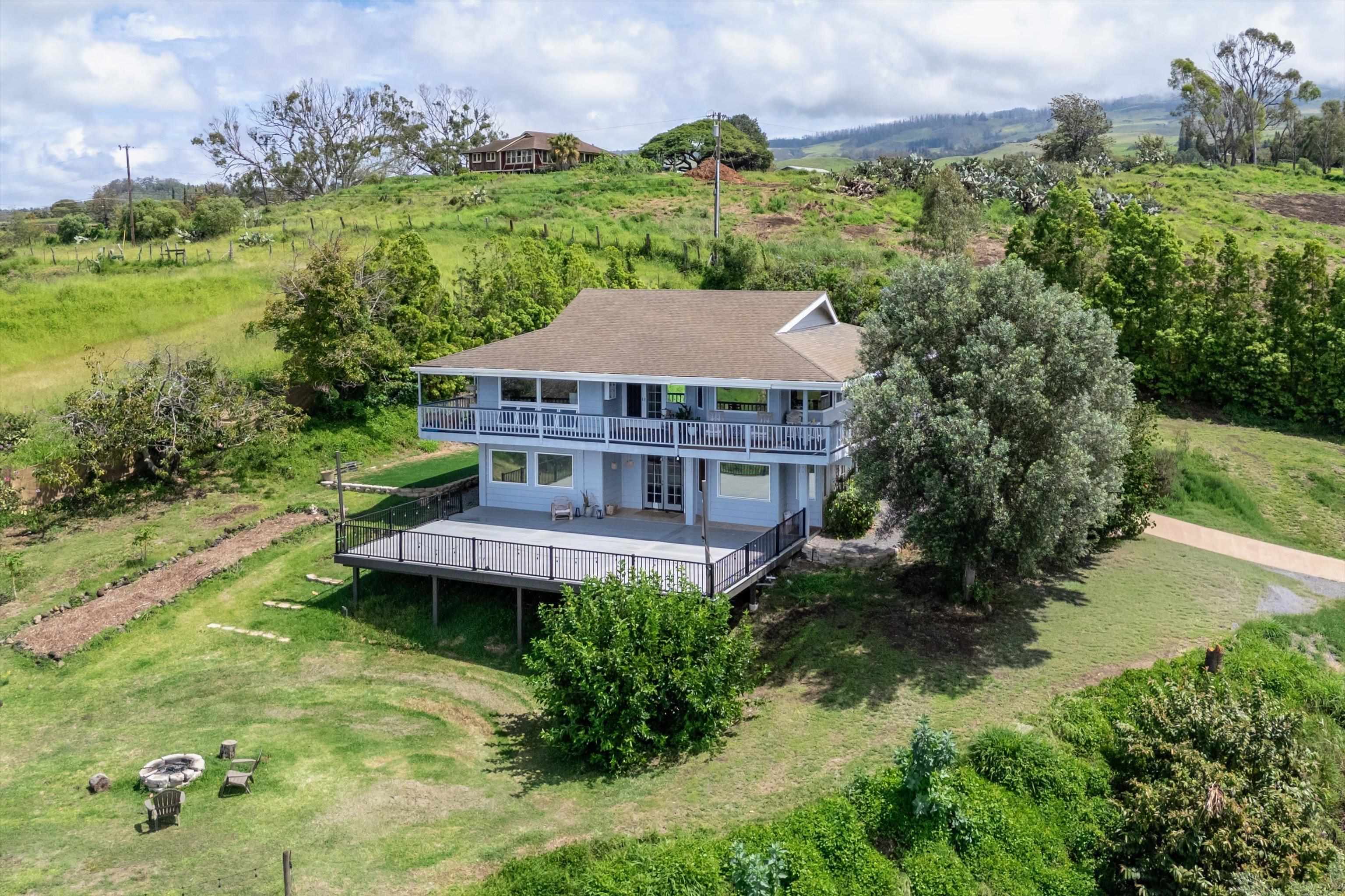 216 Keoni Pl, Kula, HI, 96790