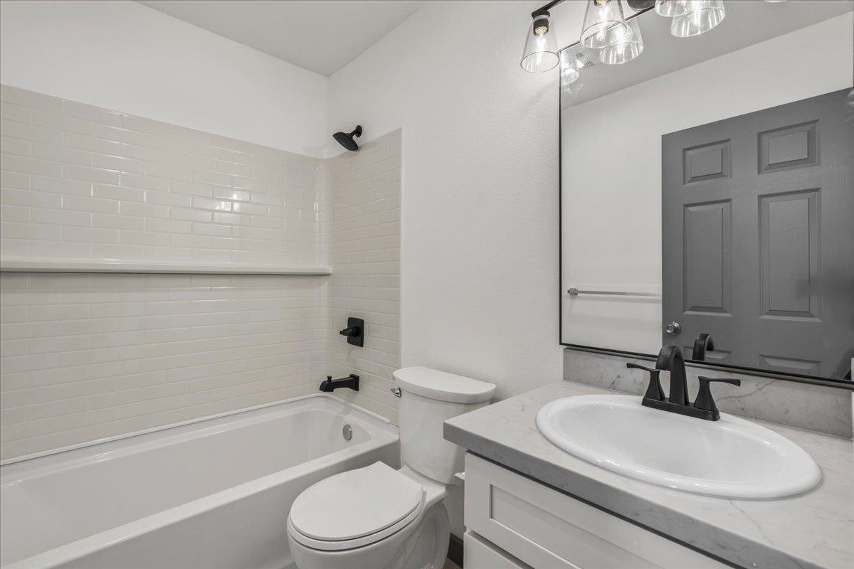 310 Front — Lahaina, Lahaina — property photo 23 of 46