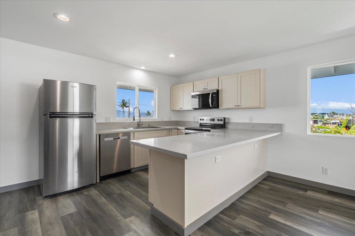 310 Front — Lahaina, Lahaina — property photo 6 of 46