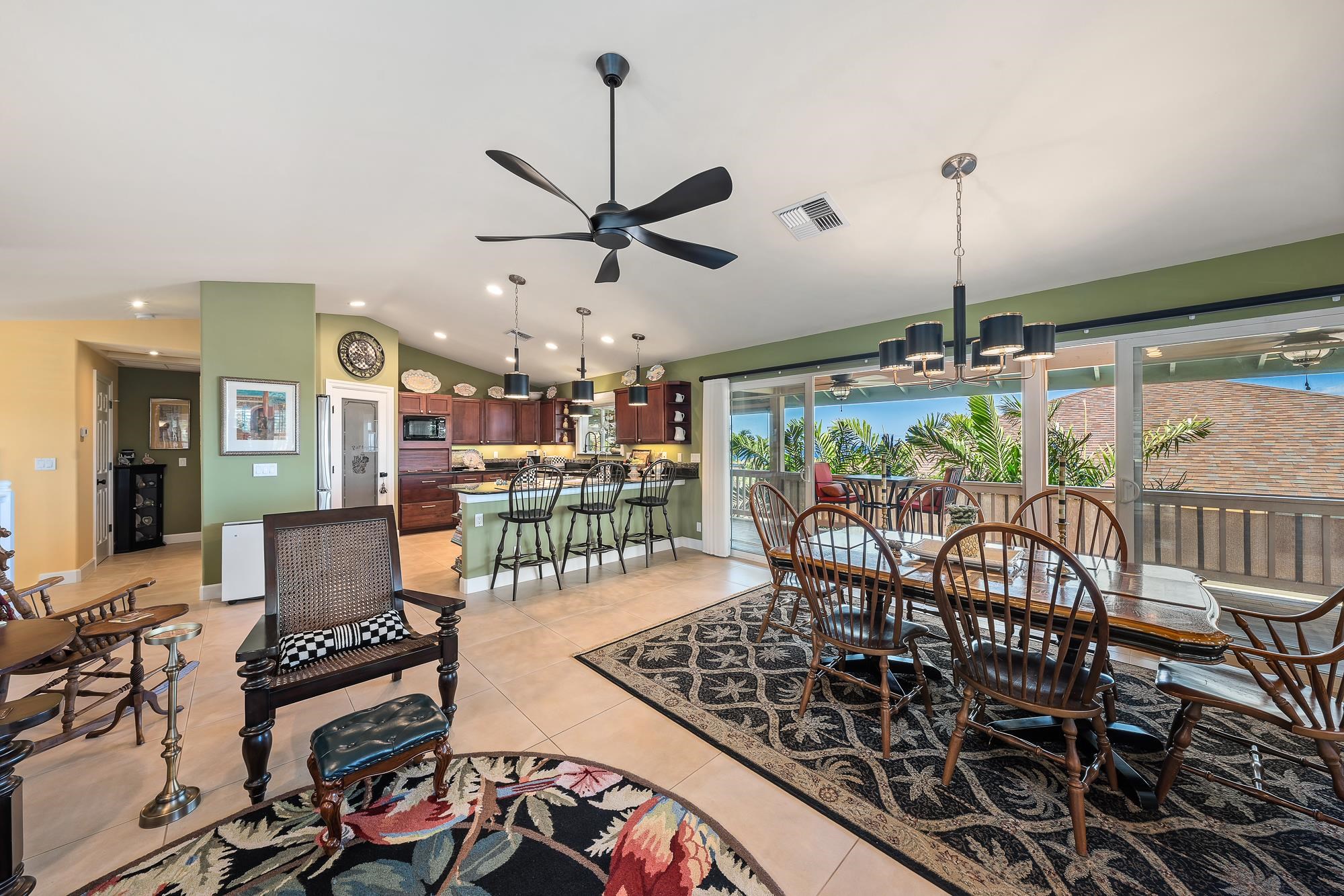 132 Kahana Nui Rd, Lahaina, HI, 96761-9359