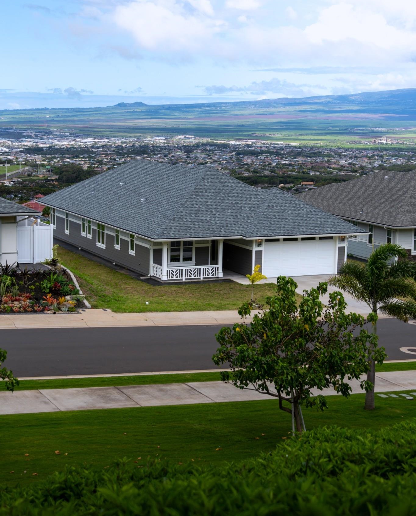 125 La'au Loke Loop, Wailuku, HI, 96793