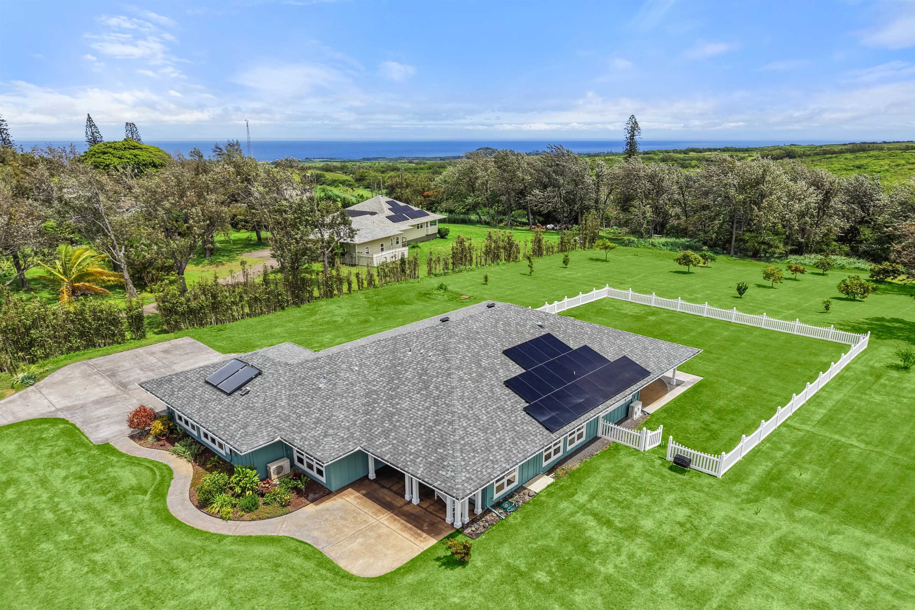 265 Ohaoha Pl, Makawao, HI, 96768