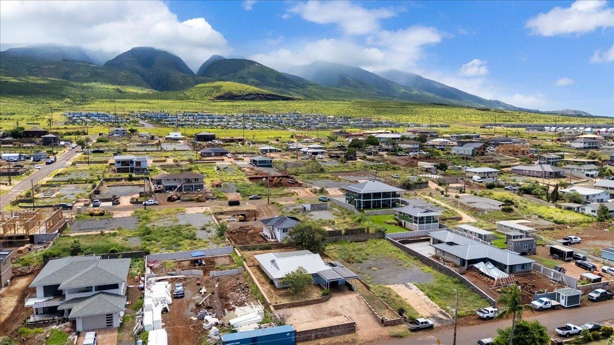 Wahikuli — Wahikuli, Lahaina — property photo 2 of 49