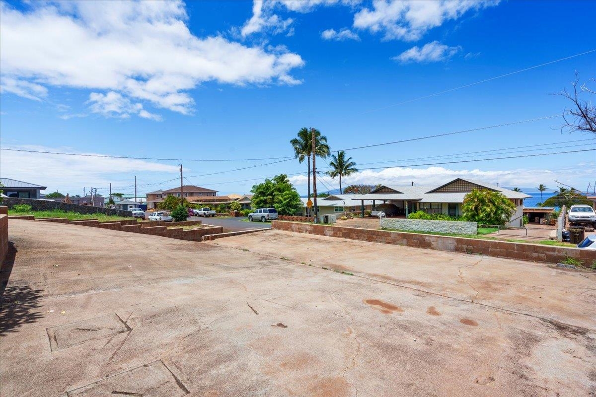 Wahikuli — Wahikuli, Lahaina — property photo 8 of 49