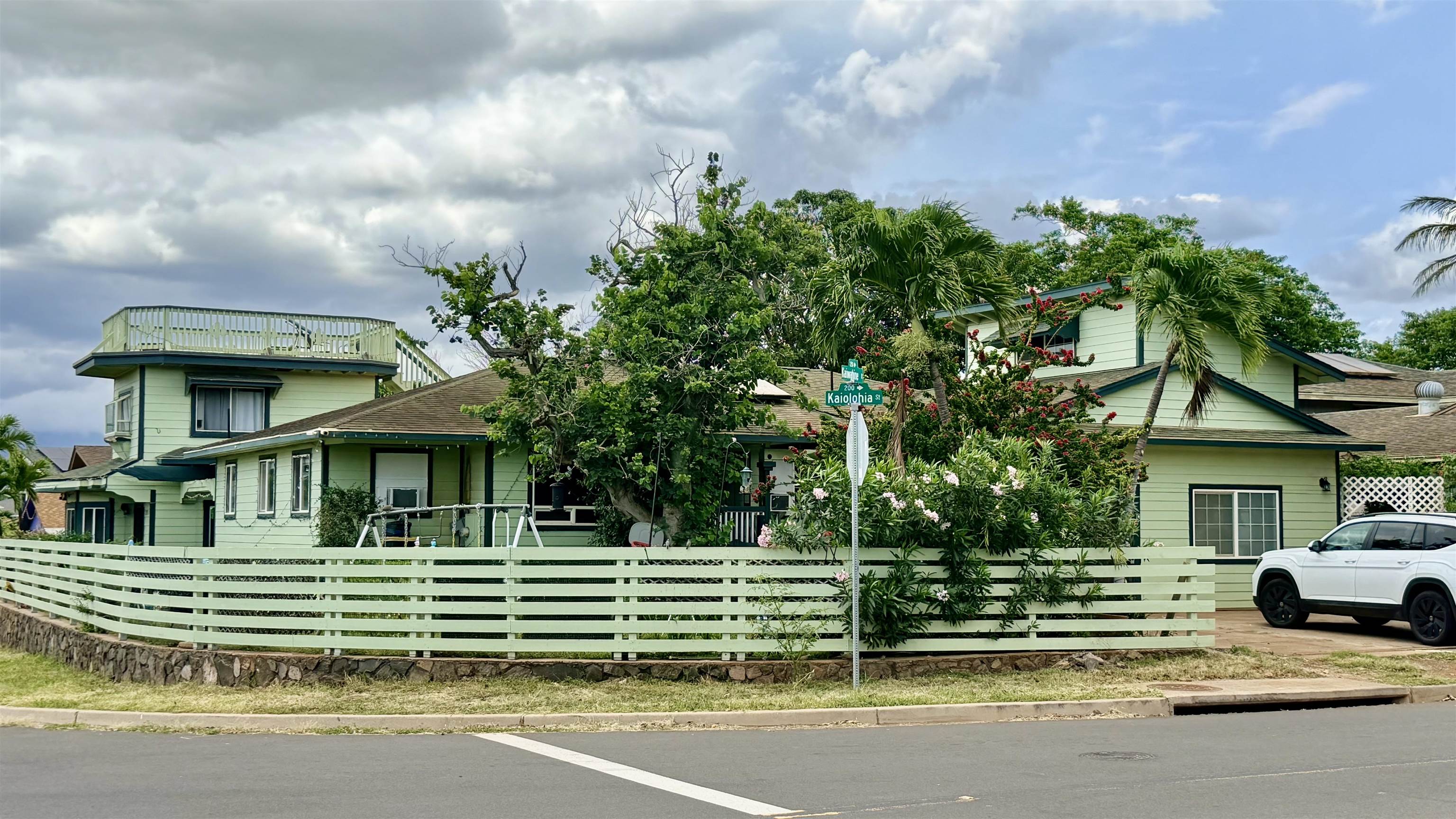 Hale Piilani Home · 5BR/4BA · $1,290,000