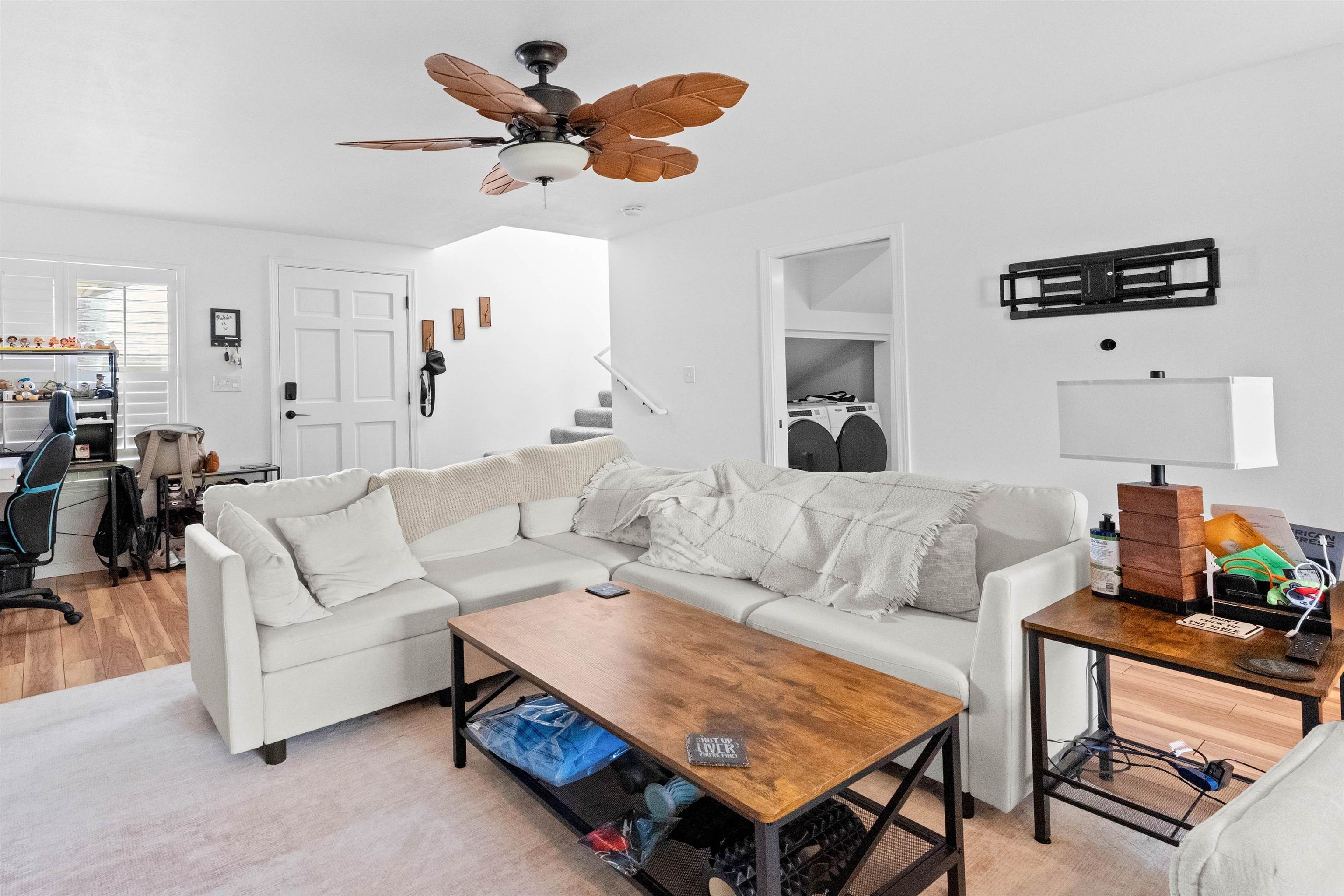 636 Meakanu Ln Unit 2-104 thumbnail 2