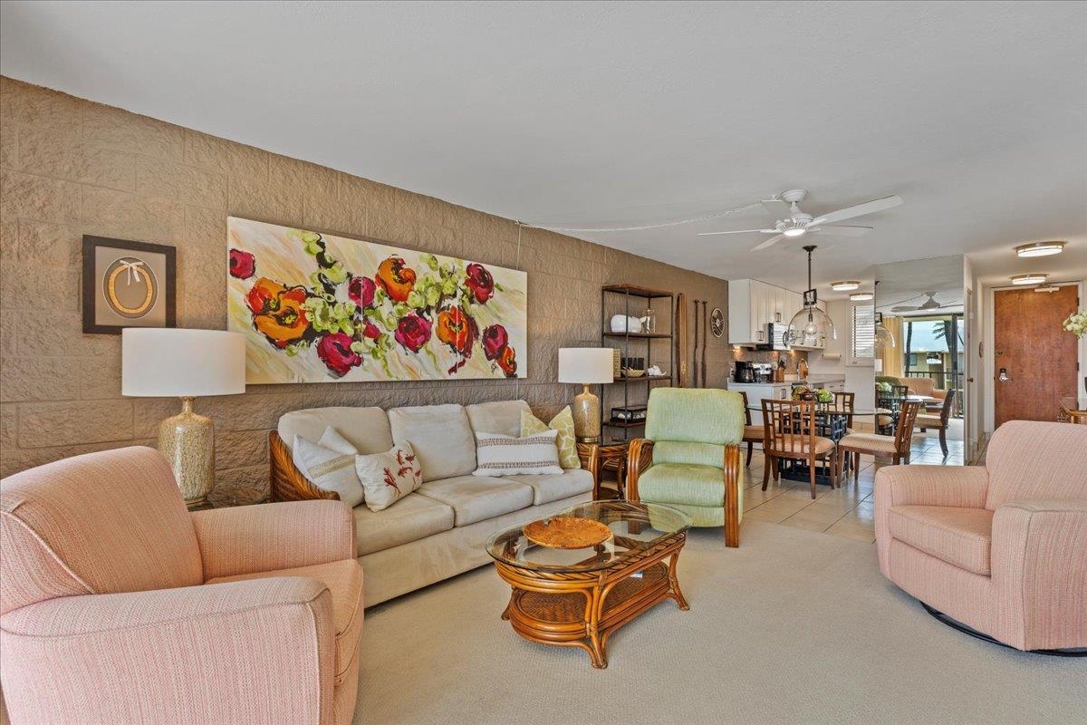 250 Hauoli St Unit 407 thumbnail 2