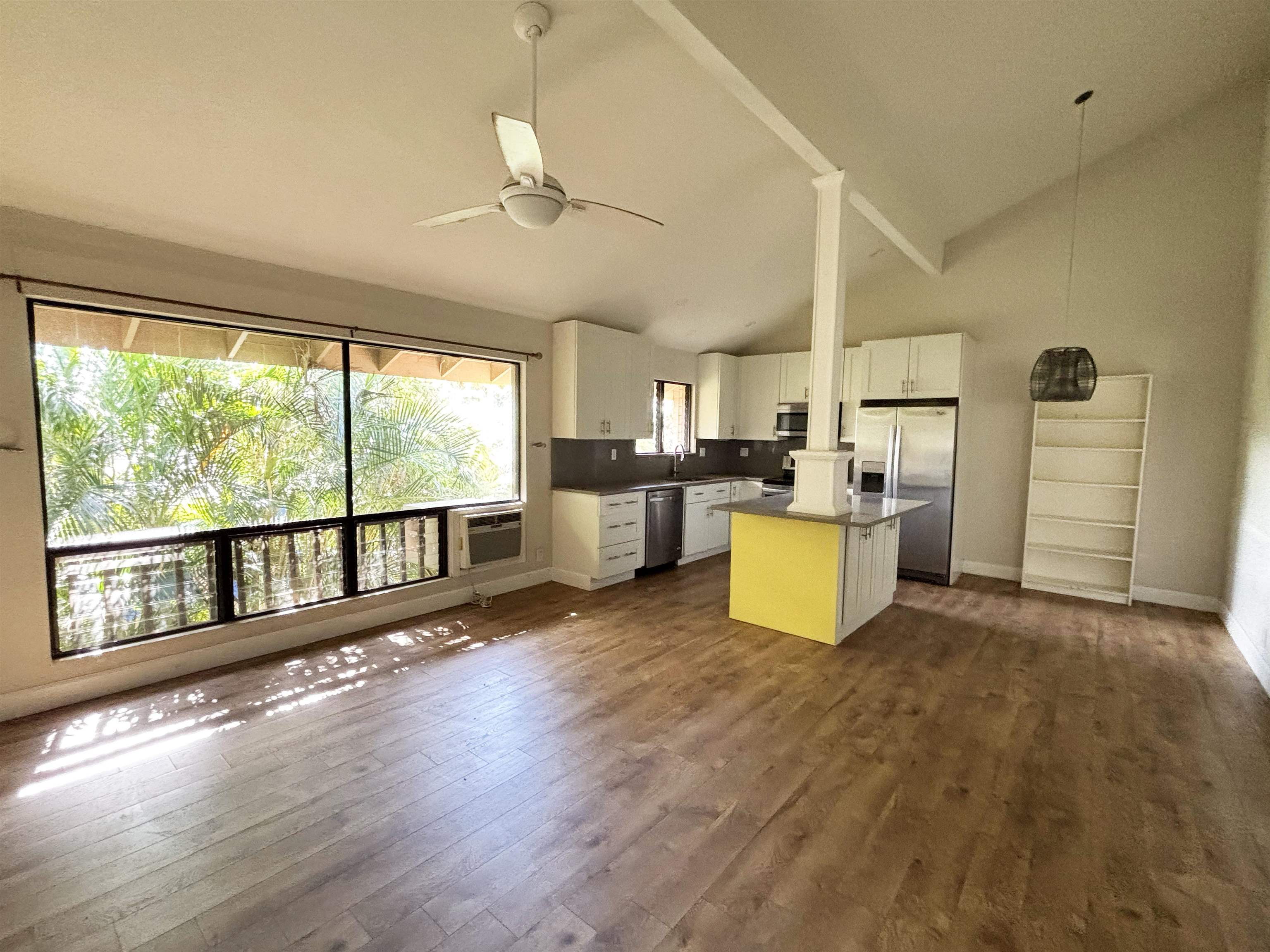 Condominium thumbnail 4