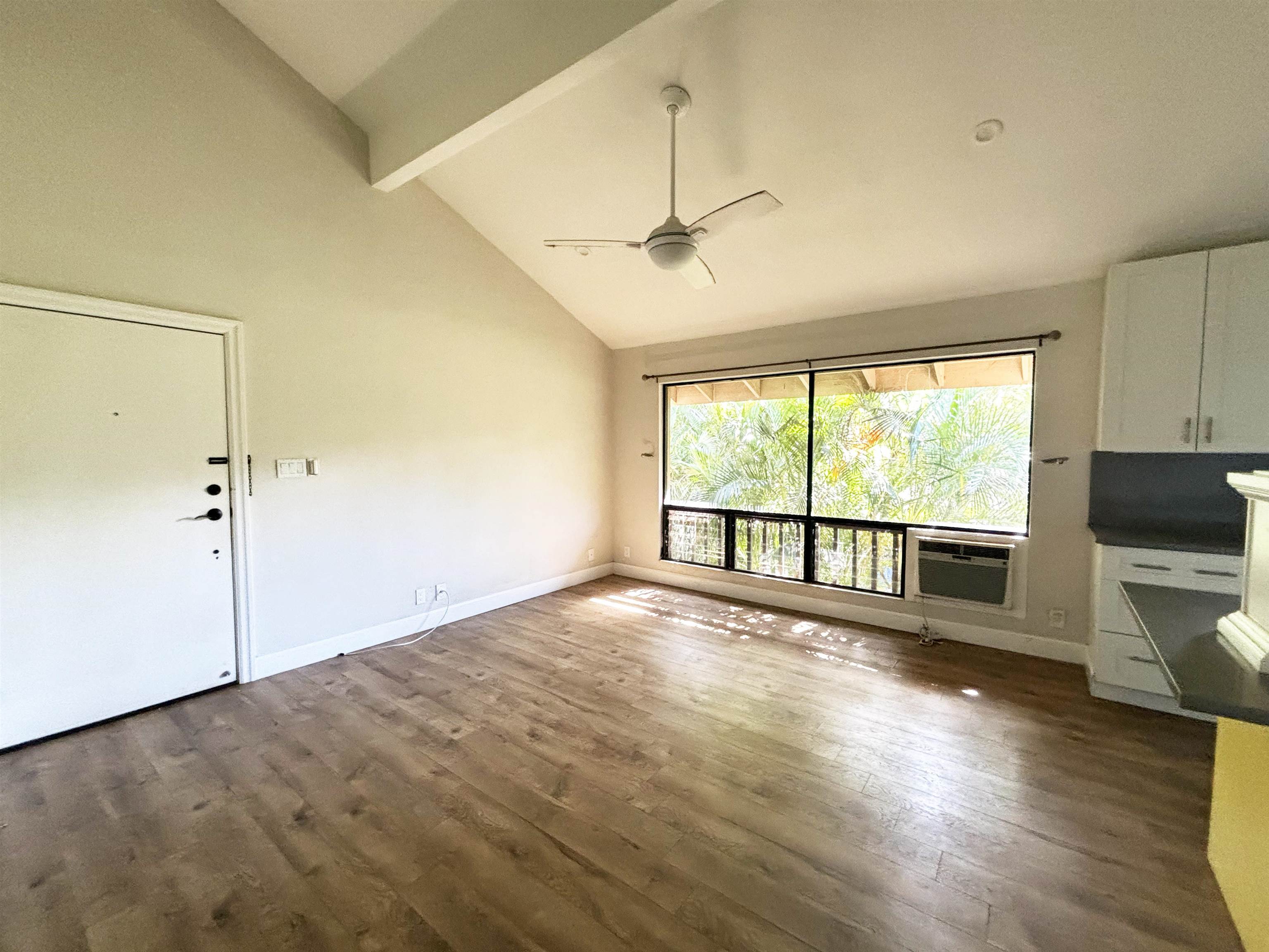 Condominium thumbnail 5