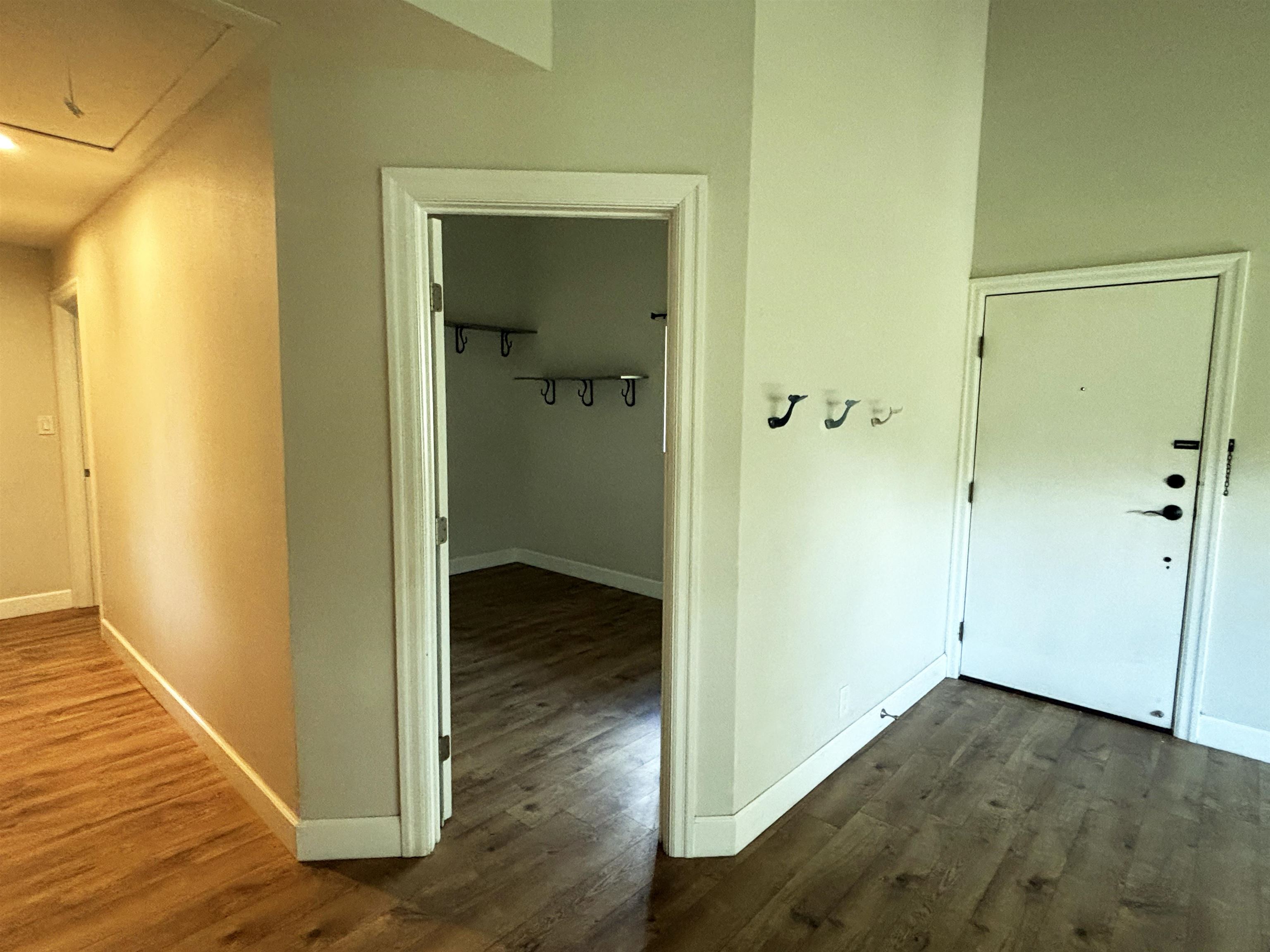 Condominium thumbnail 9