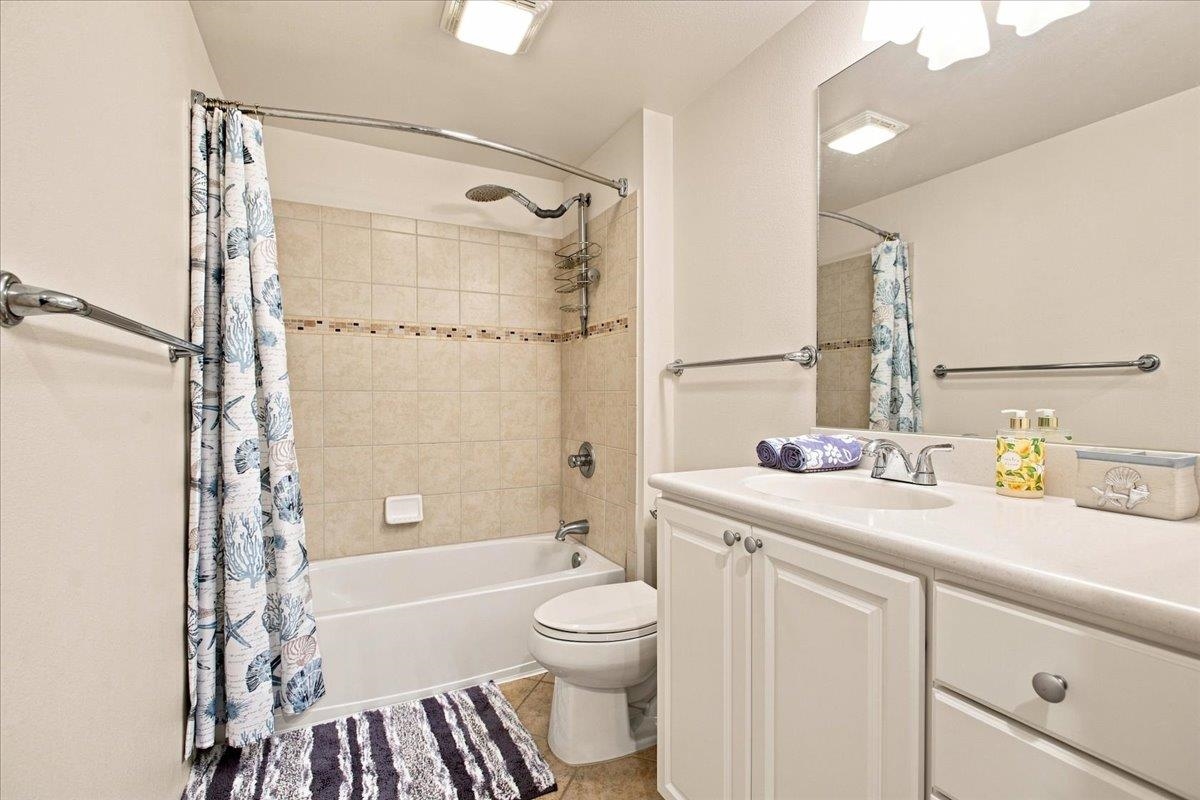 1233 Limahana Cir Unit B202 thumbnail 7