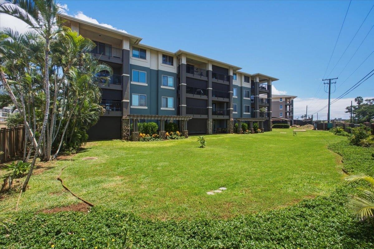 1233 Limahana Cir Unit B202 thumbnail 8