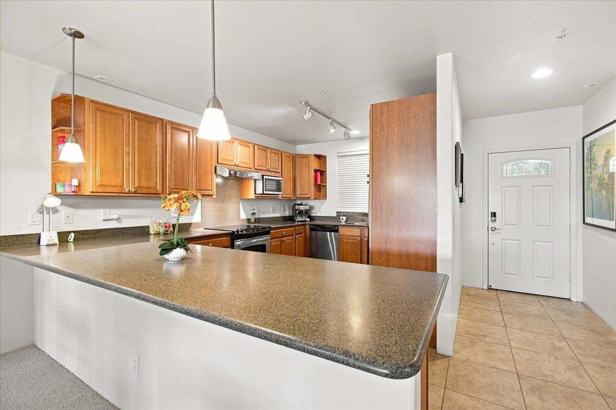 1233 Limahana Cir Unit B202 thumbnail 10