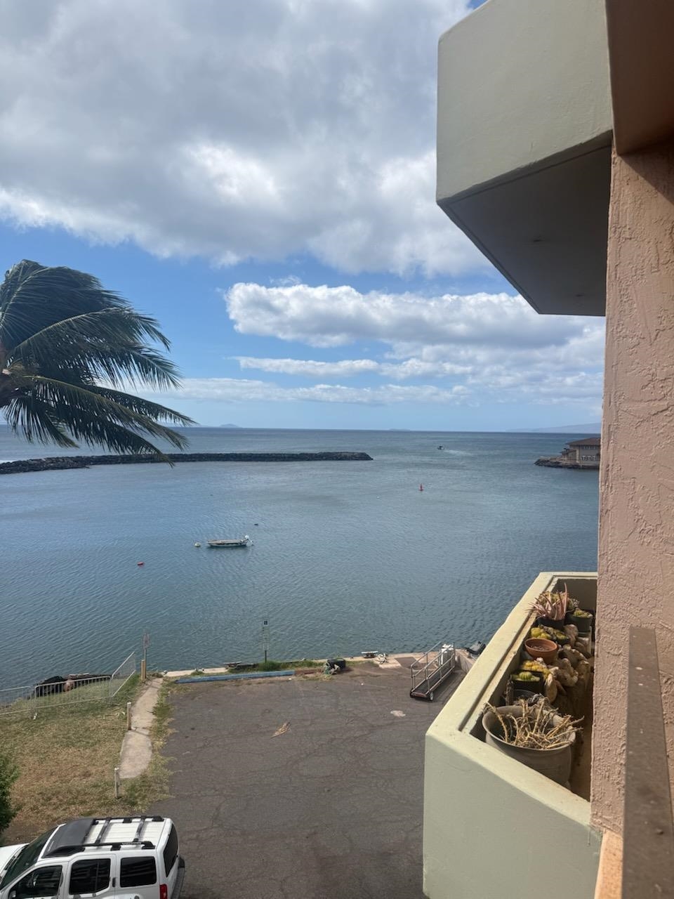 20 Hauoli St Unit 312 thumbnail 2