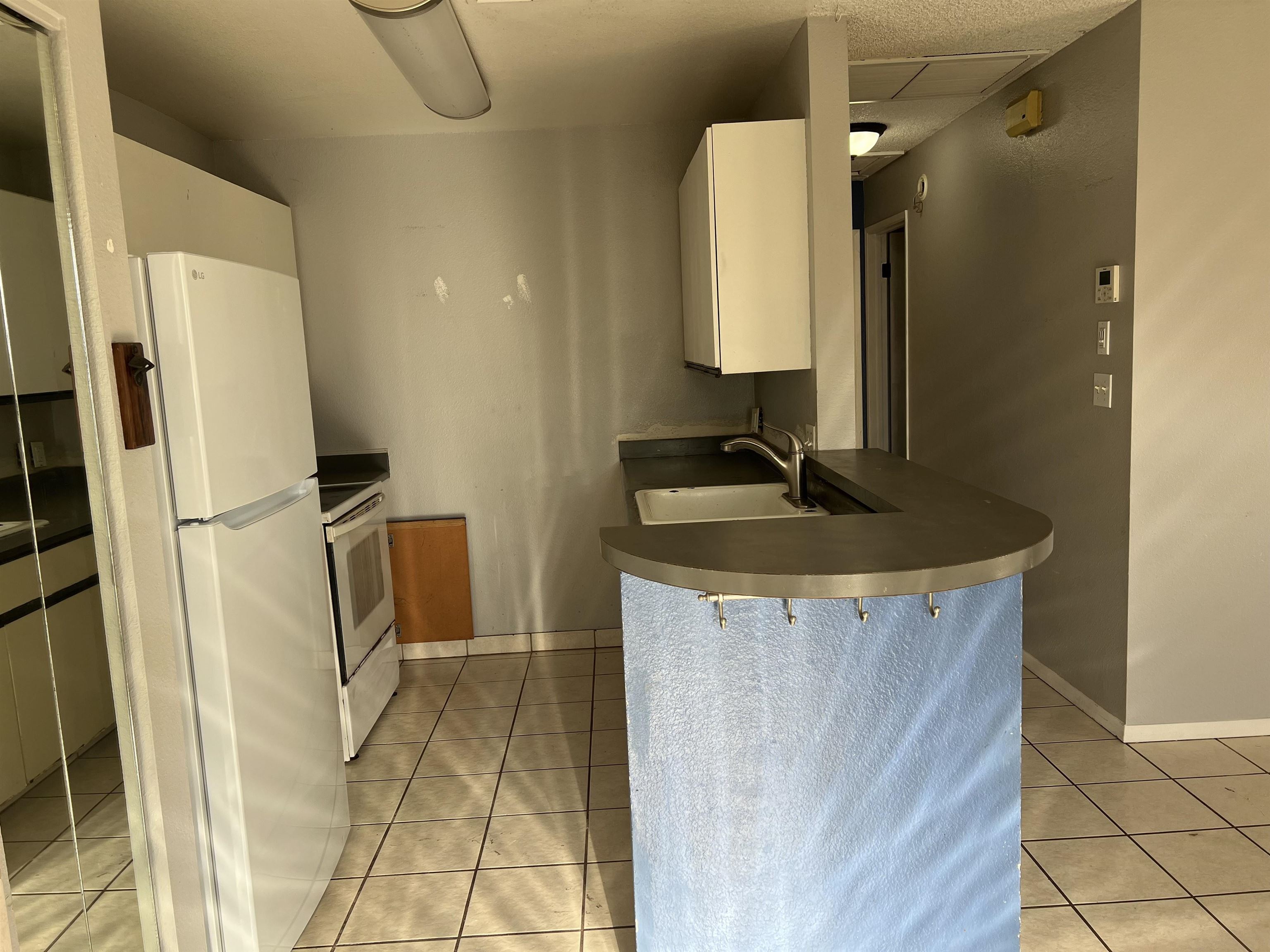 140 Uwapo Rd Unit 22-202 thumbnail 4