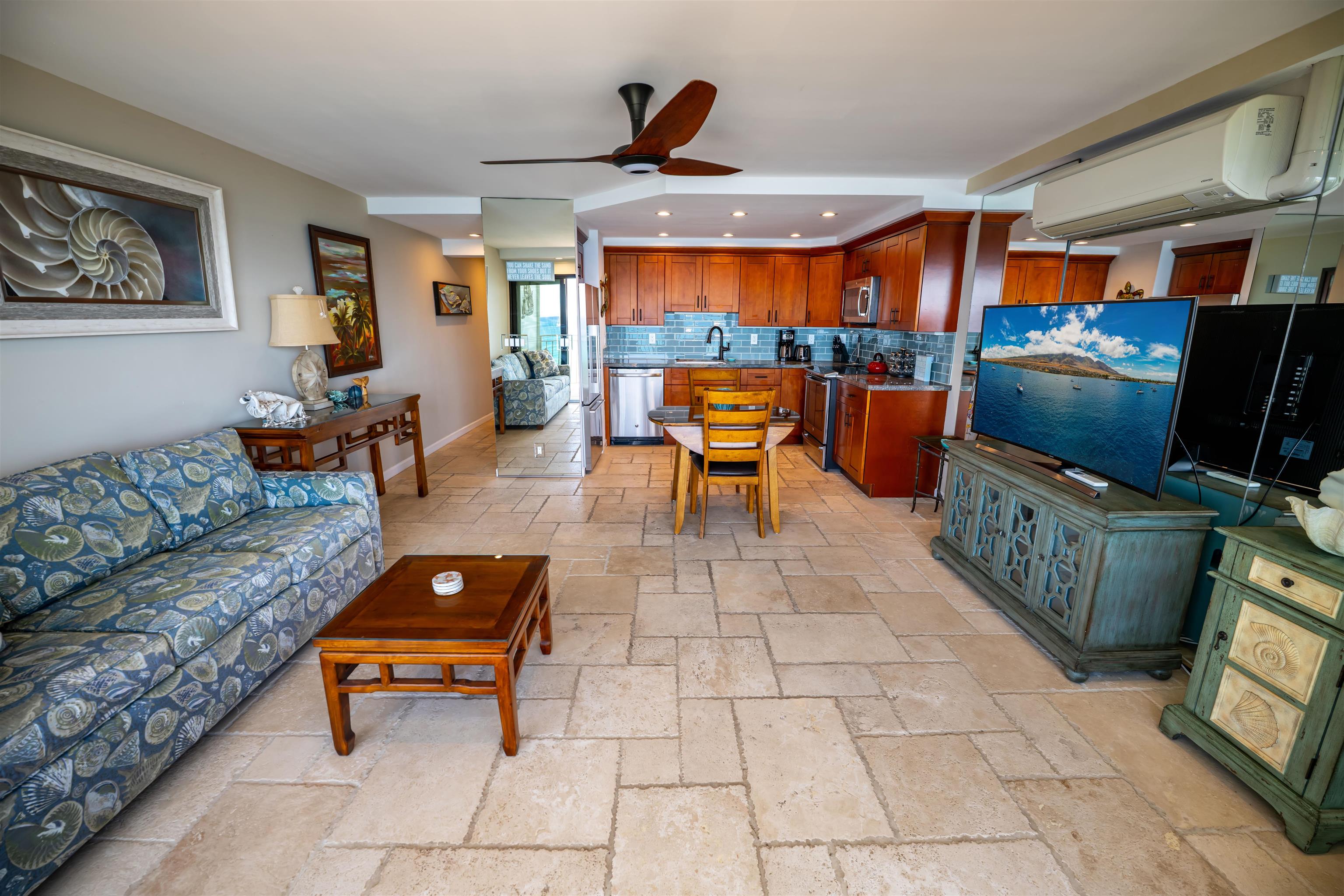 1403 Front St Unit 408 thumbnail 3