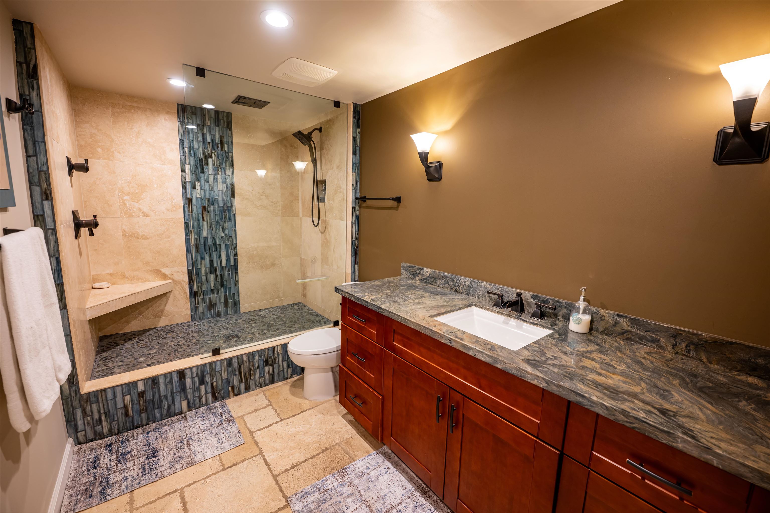 1403 Front St Unit 408 thumbnail 7
