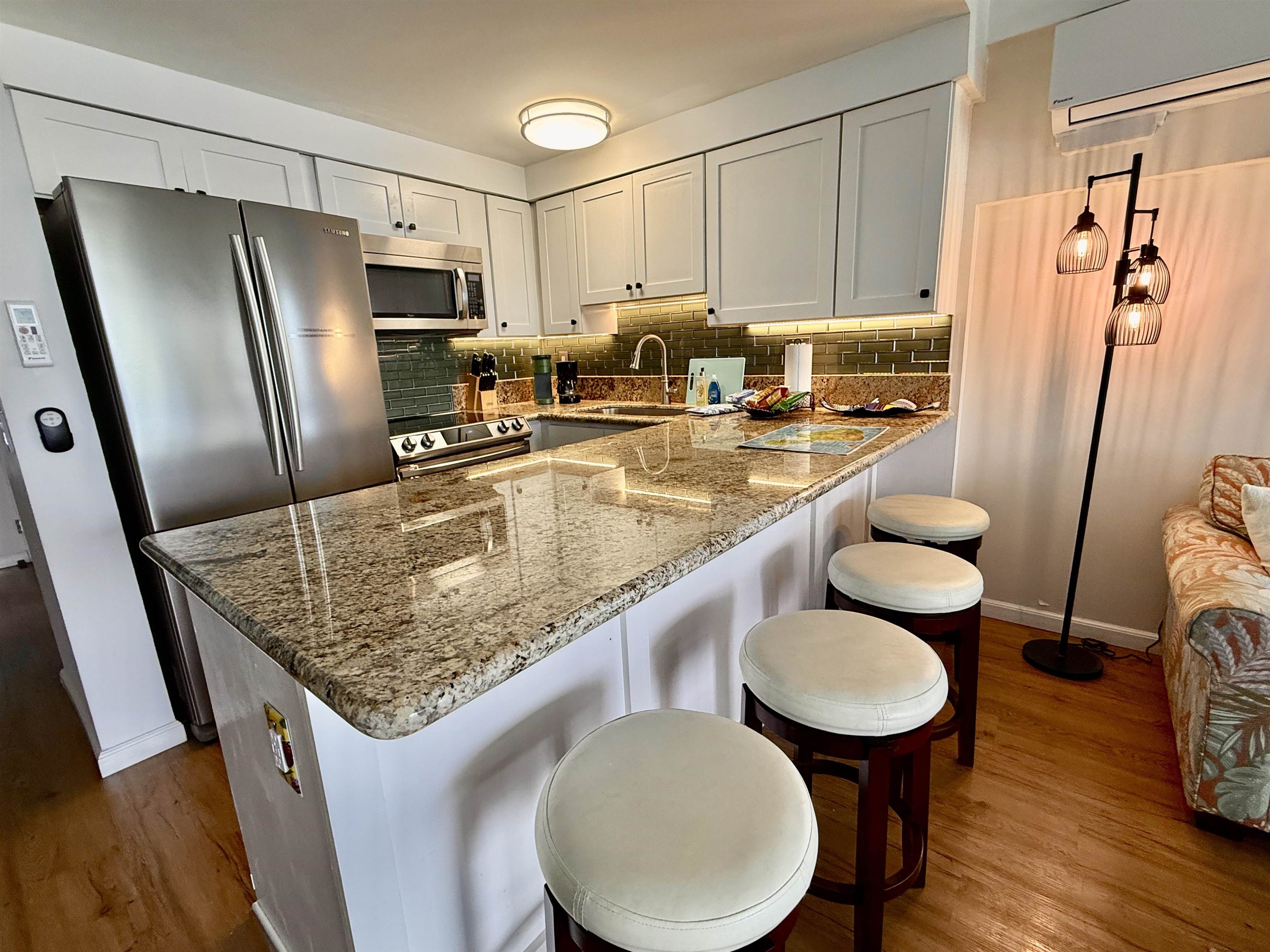 70 Hauoli St Unit 303 thumbnail 10