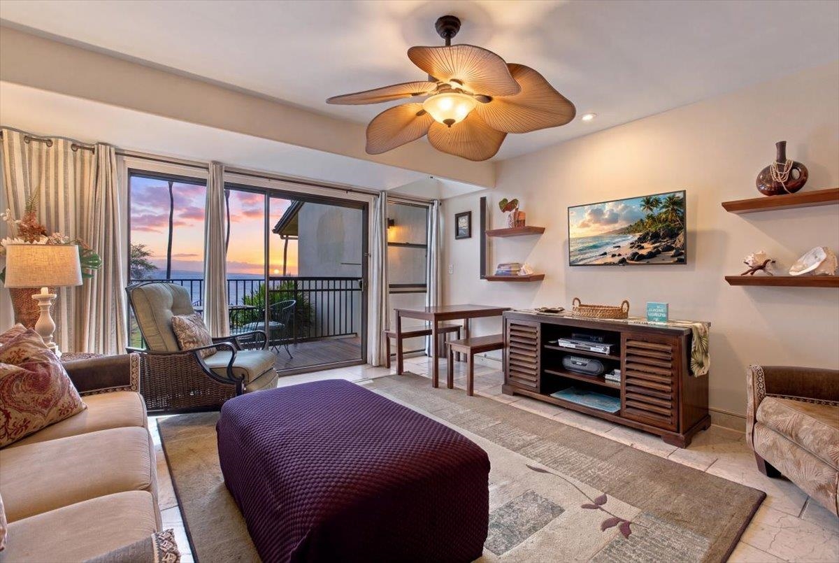 300 Hauoli St Unit B8 thumbnail 3