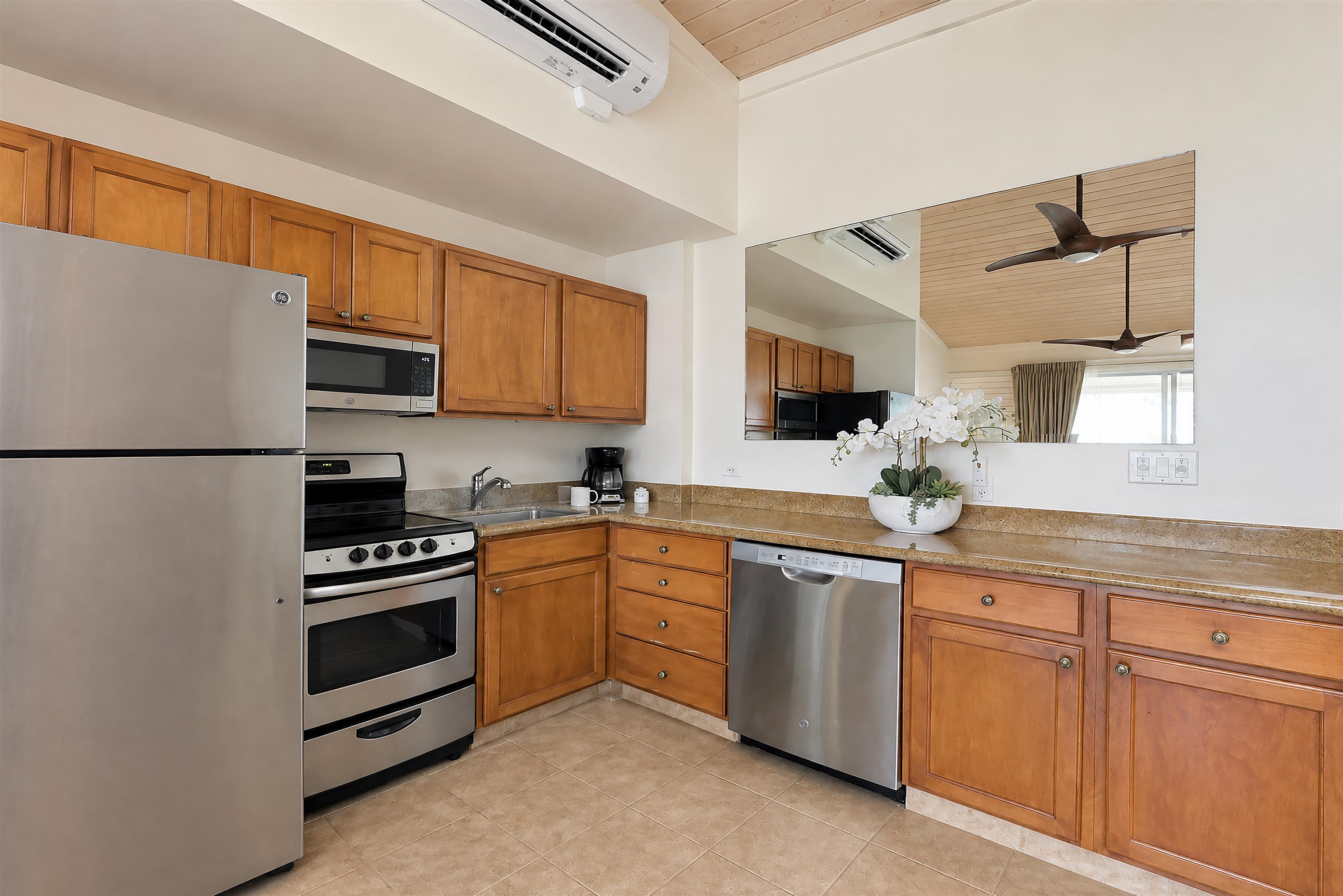 Napili Shores — Napili Shores, Napili/Kahana/Honokowai — property photo 12 of 43