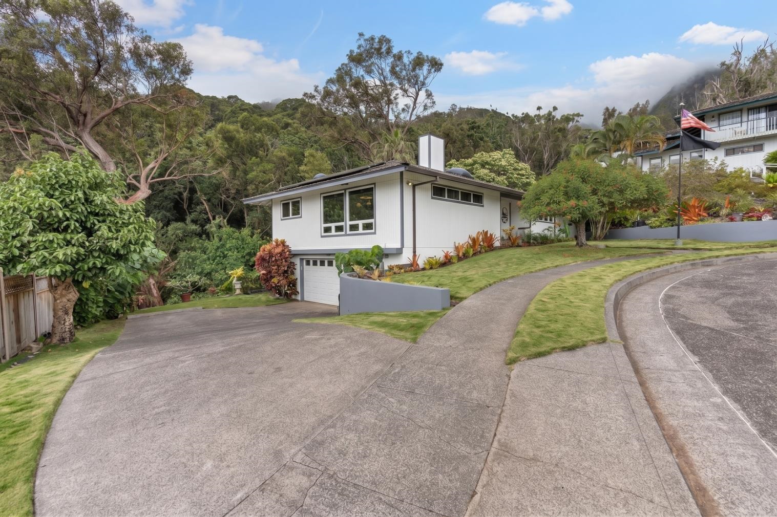 551 Polulani Dr thumbnail 2
