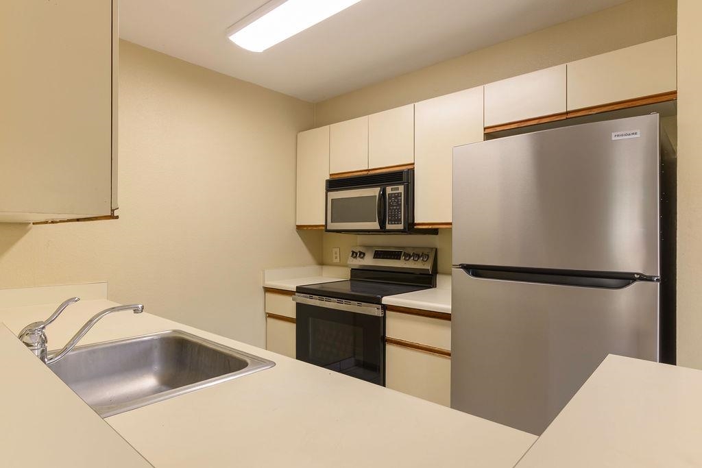 140 Uwapo Rd Unit 21-101 thumbnail 10