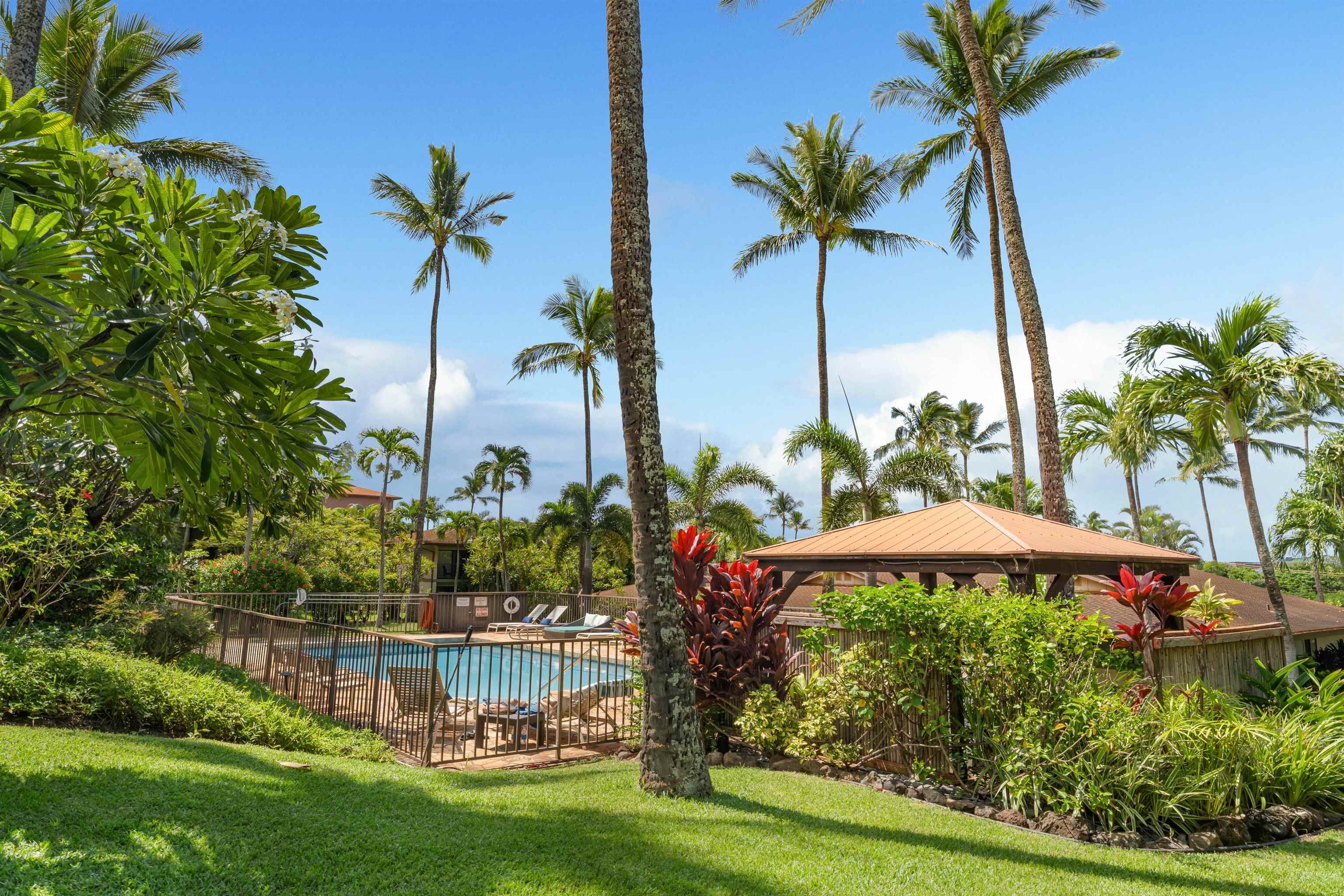 Hale Royale — Hale Royale, Napili/Kahana/Honokowai — property photo 35 of 41