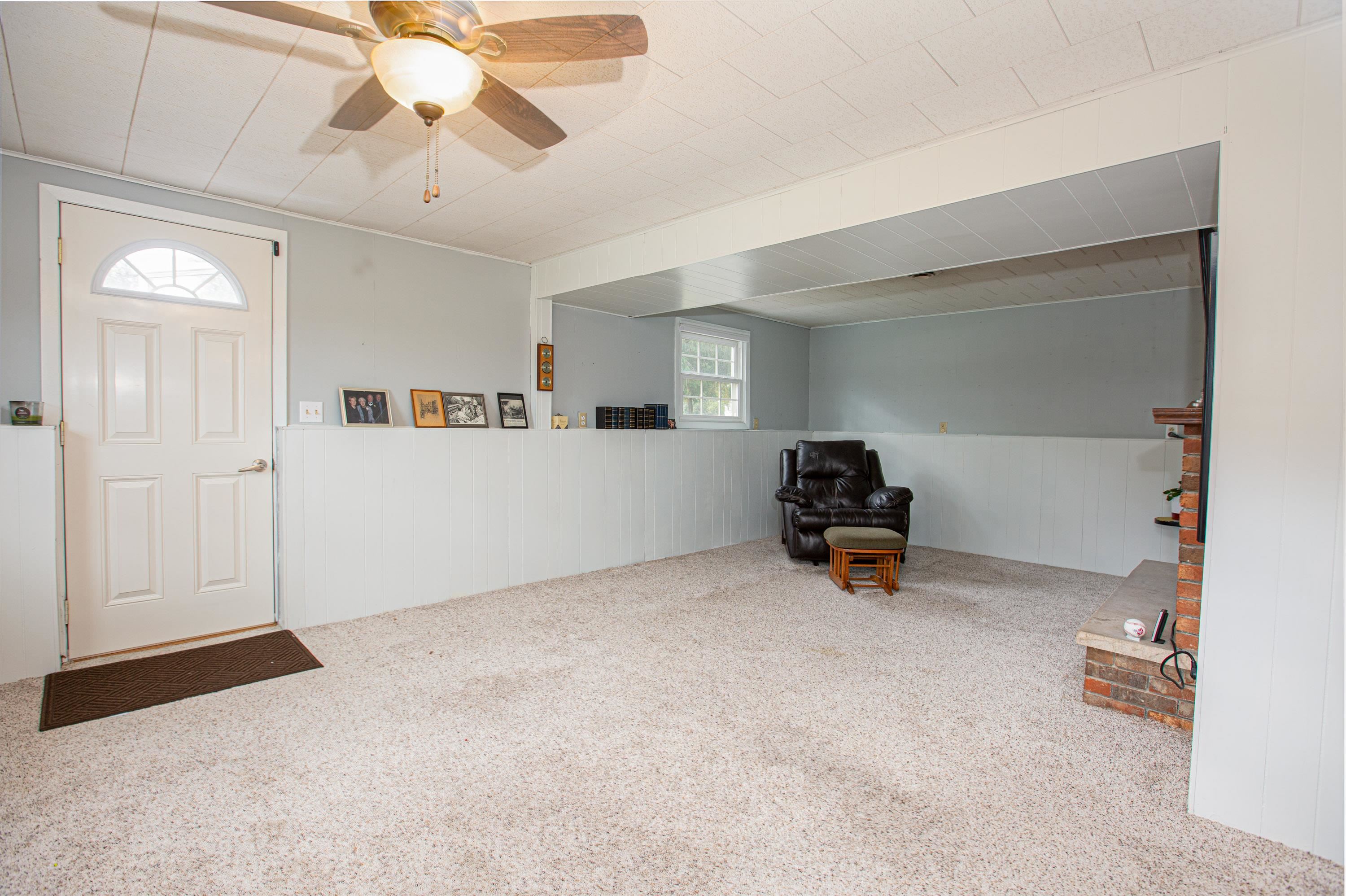 Photo 19 of 404 Ridge Road, Montfort