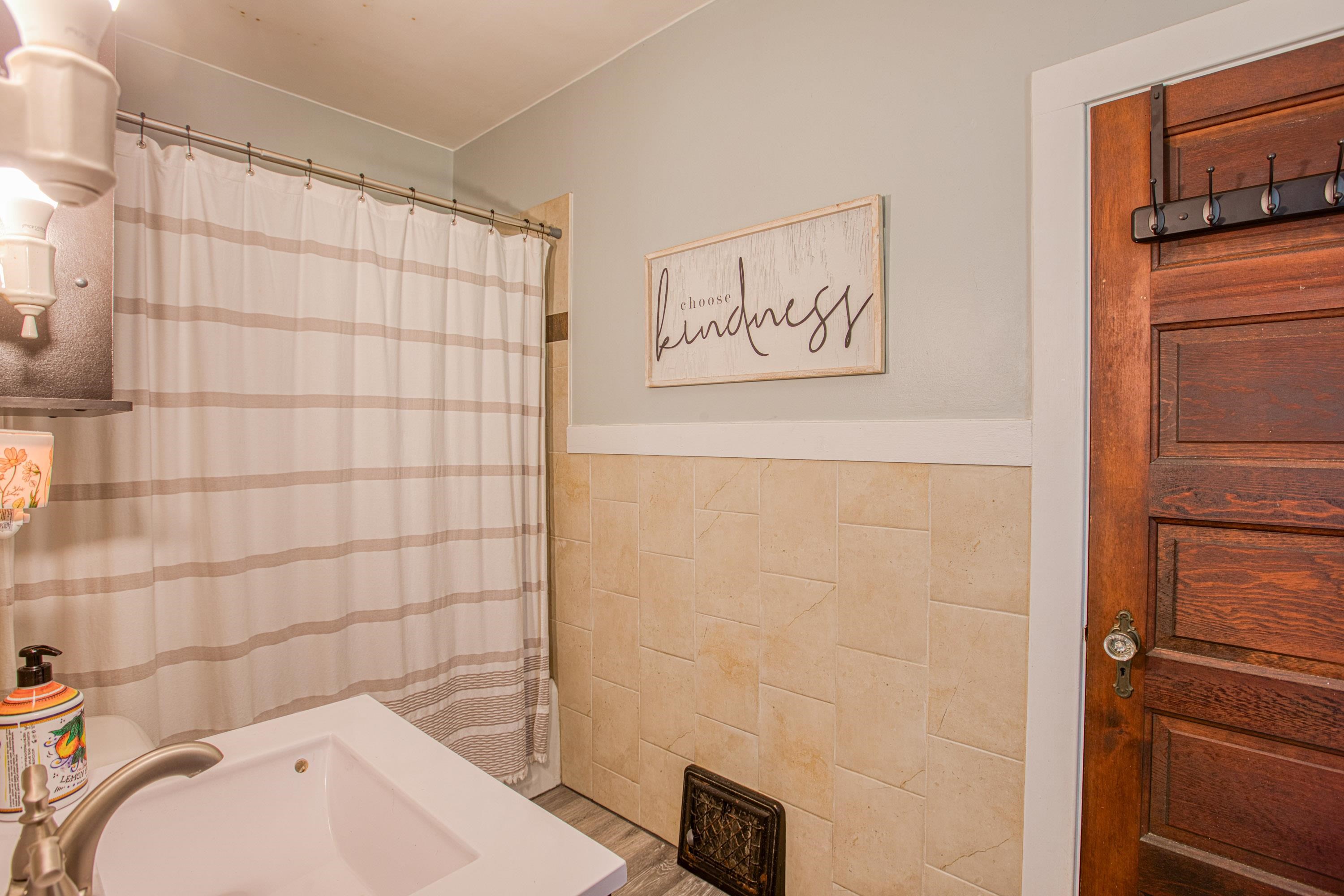 Photo 21 of 210 E Walnut Street, Dodgeville