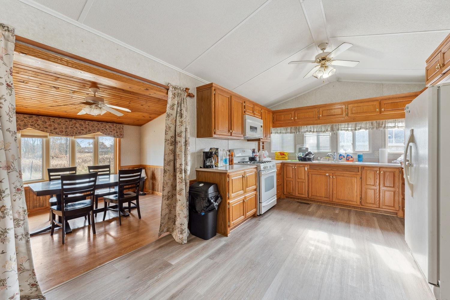 307 19th Hole Drive property preview photograph