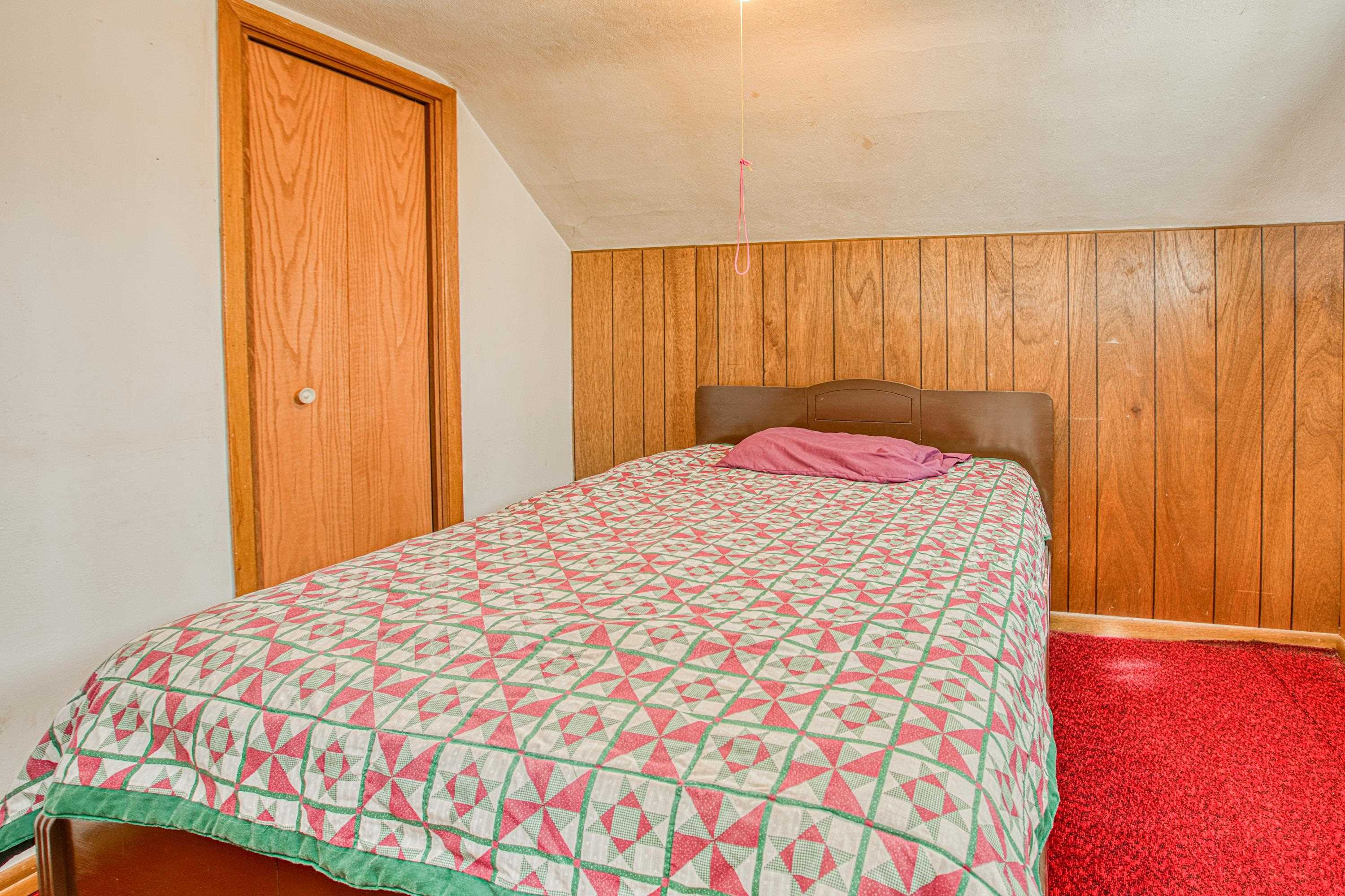 Photo 19 of 604 Isabell Street, Highland