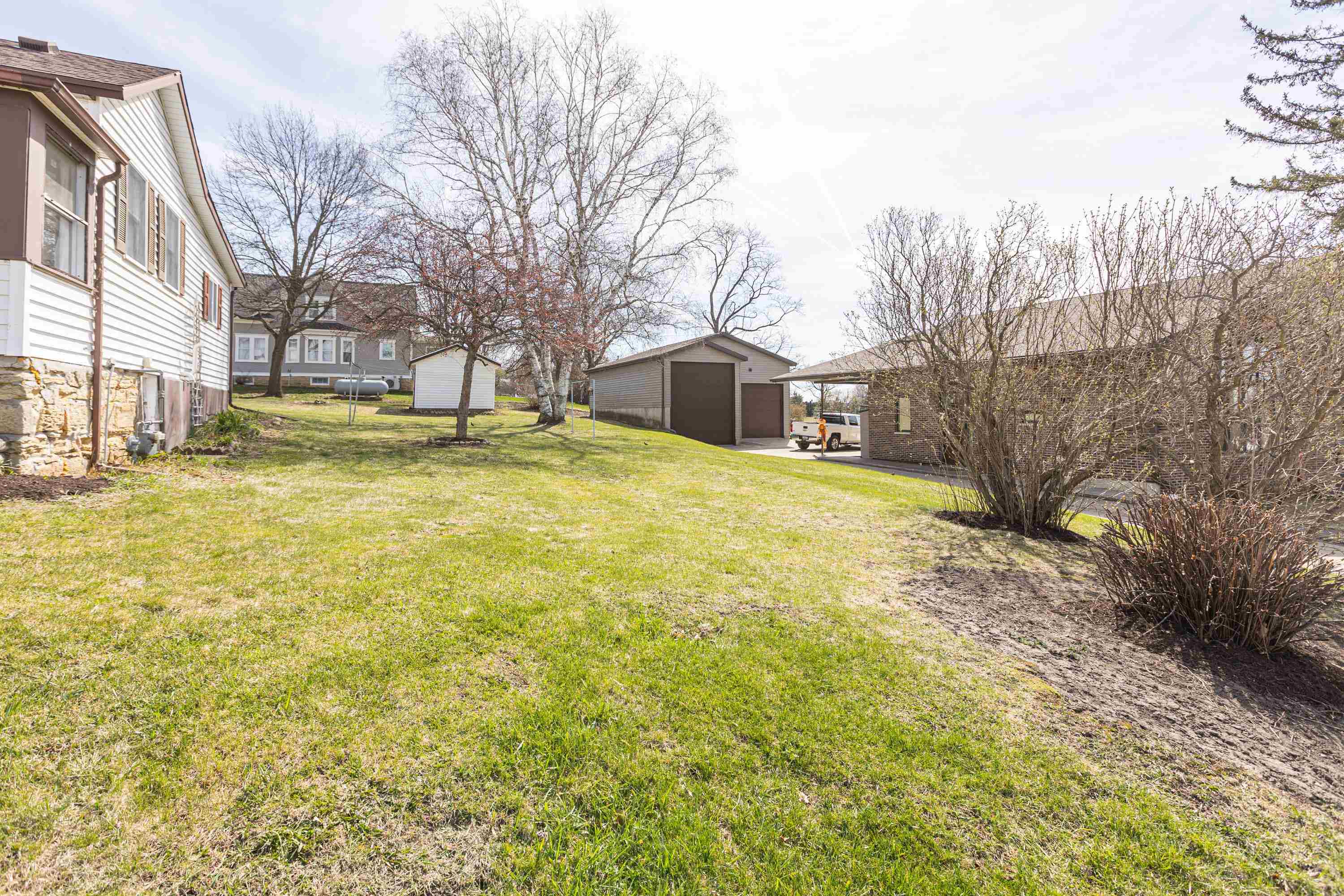Photo 31 of 604 Isabell Street, Highland