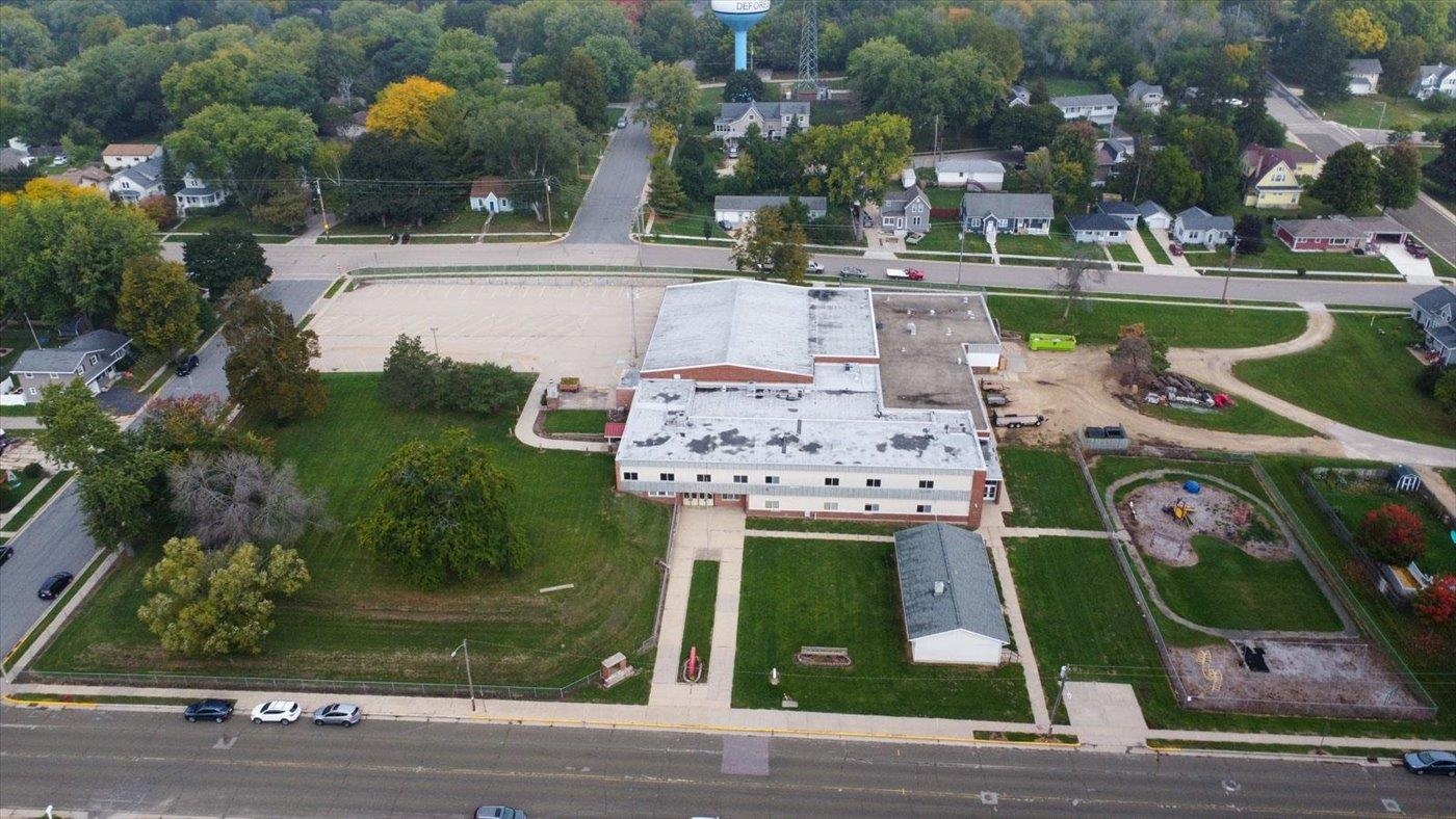 520 Holum E property preview photograph